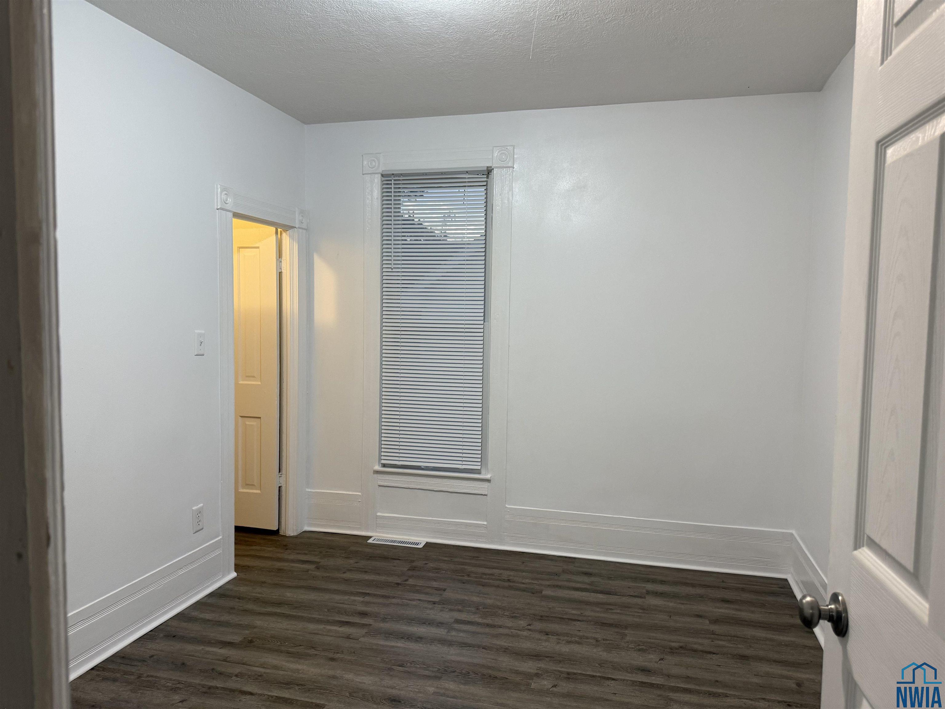MLS #830563
