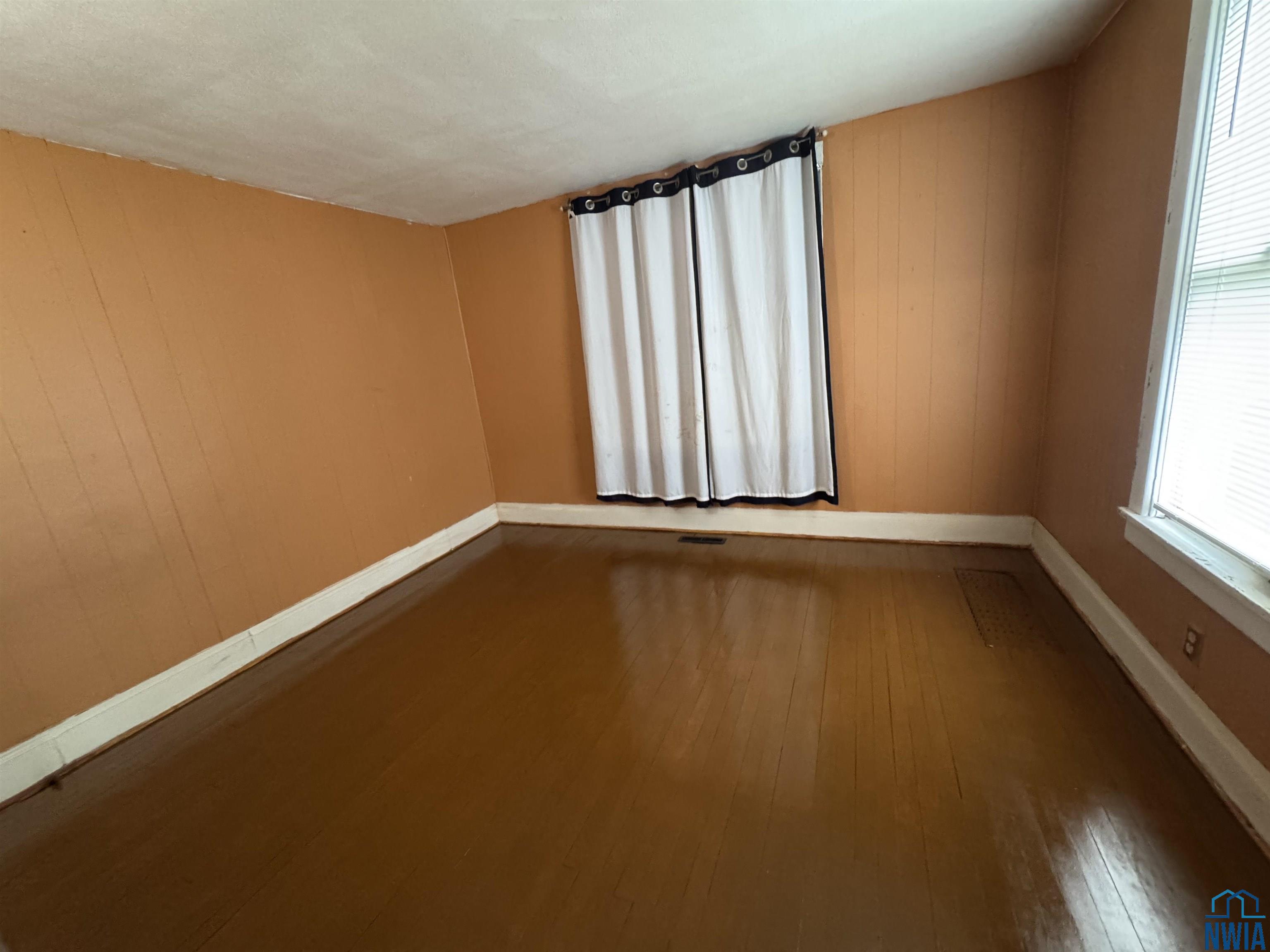 MLS #830567