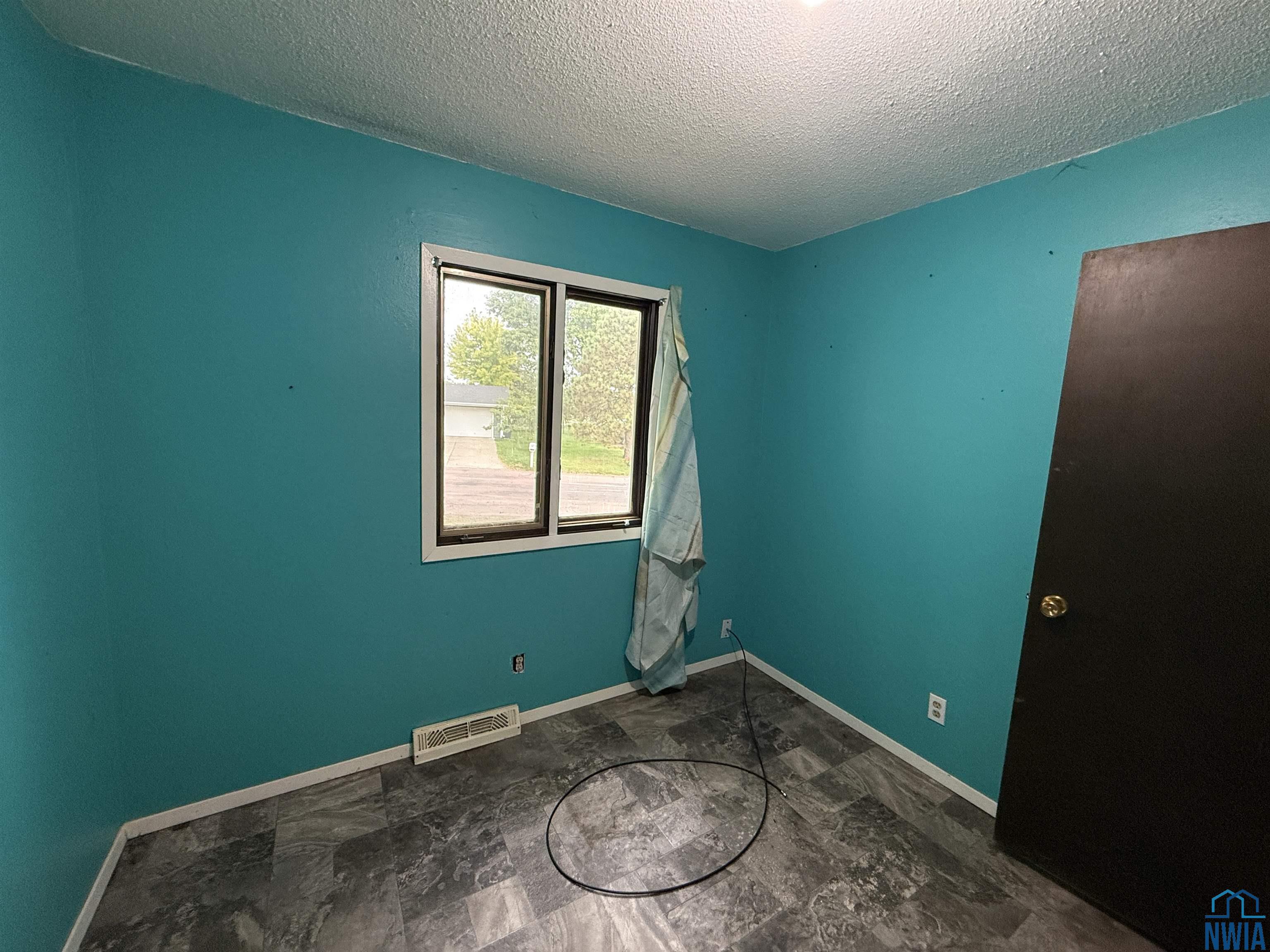 MLS #830568