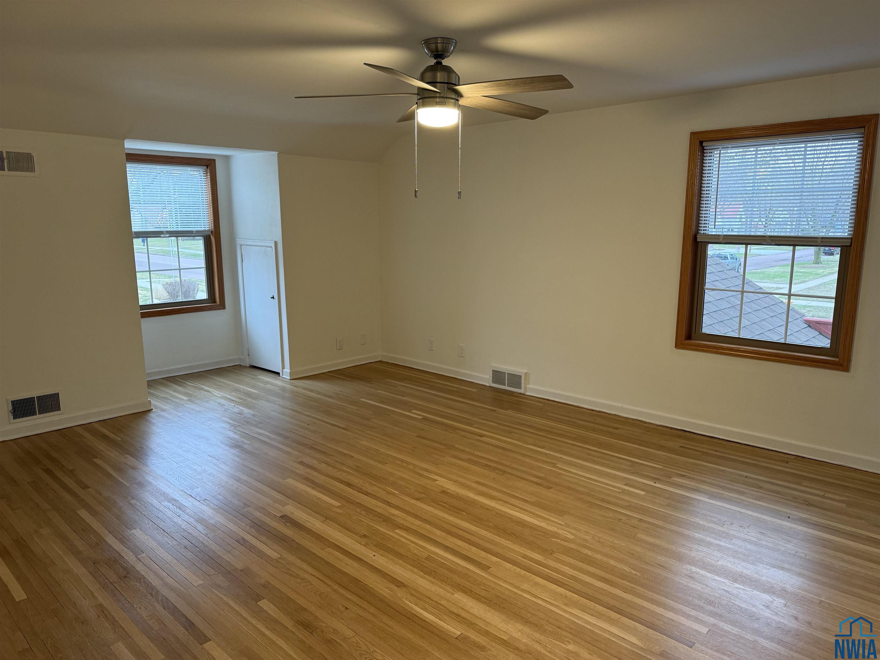 MLS #830570