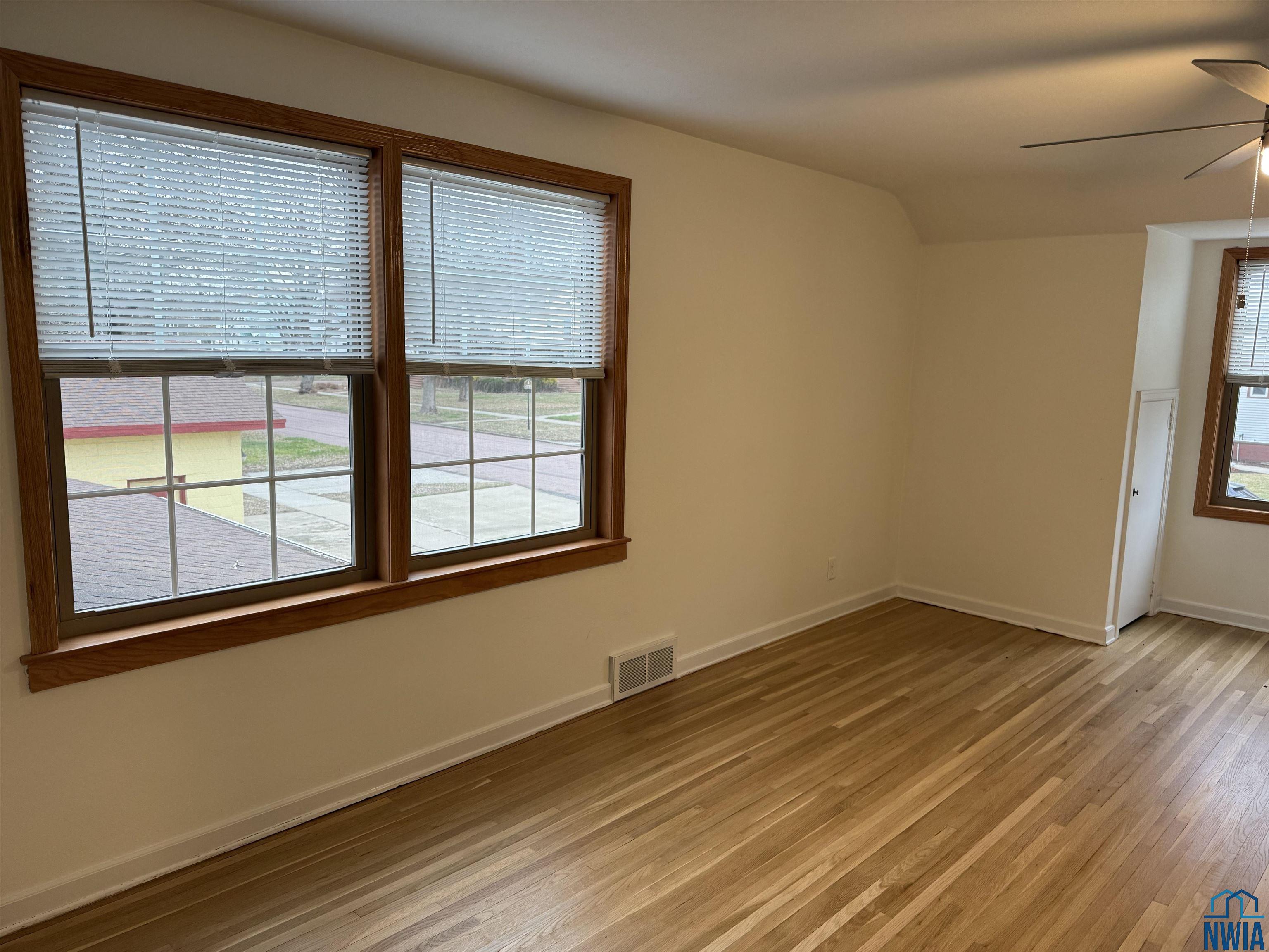 MLS #830570