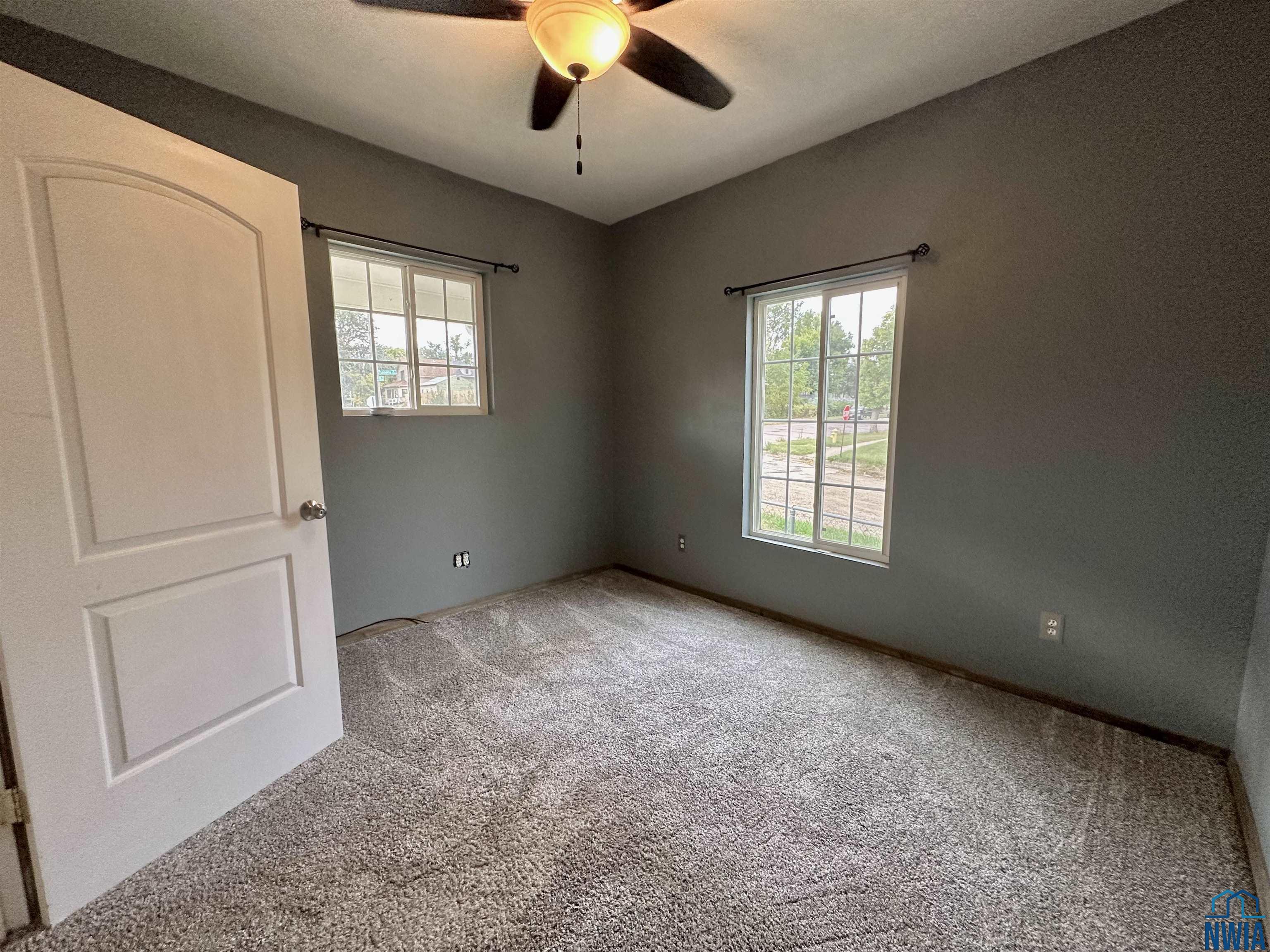 MLS #830571