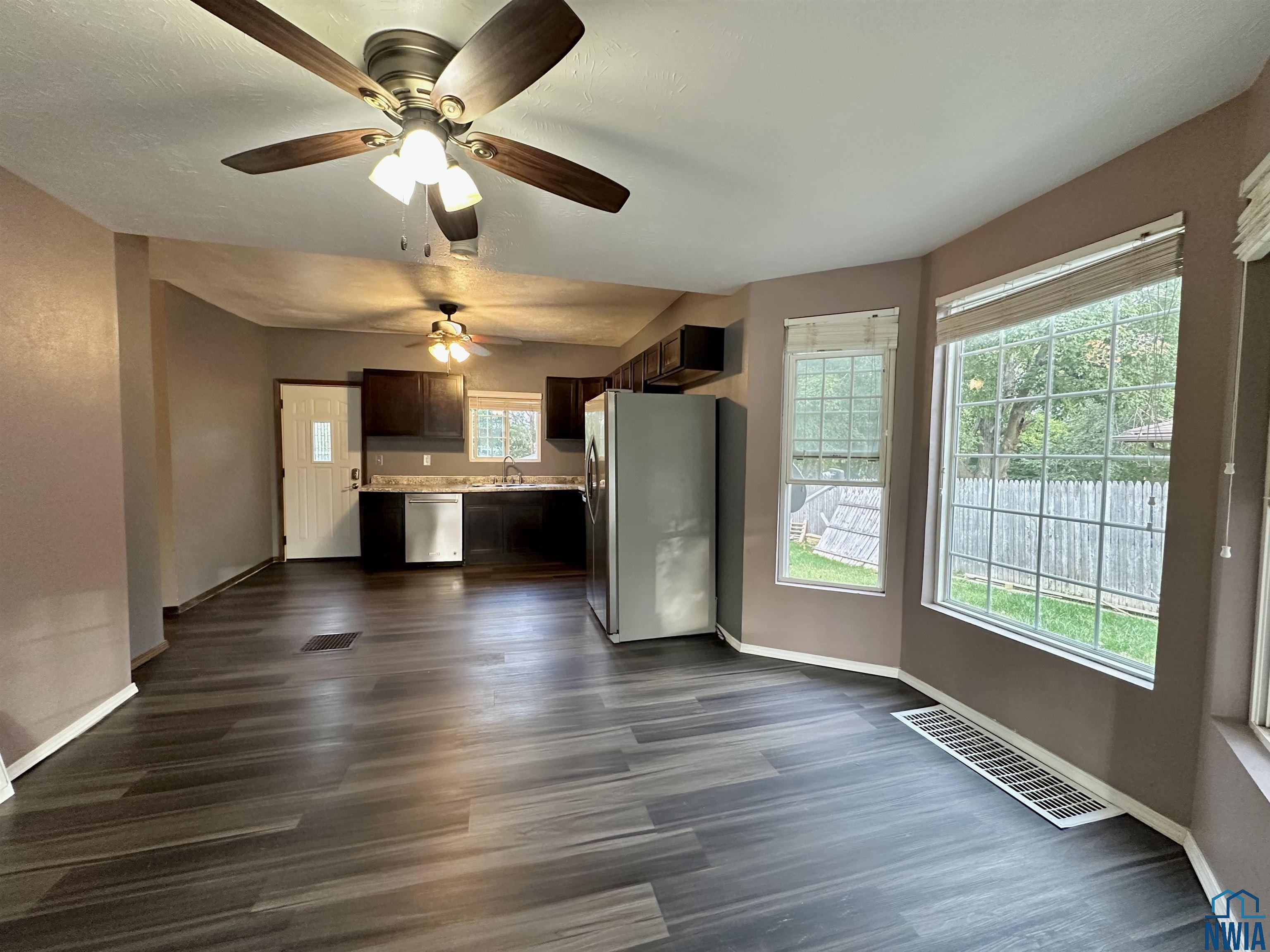 MLS #830571