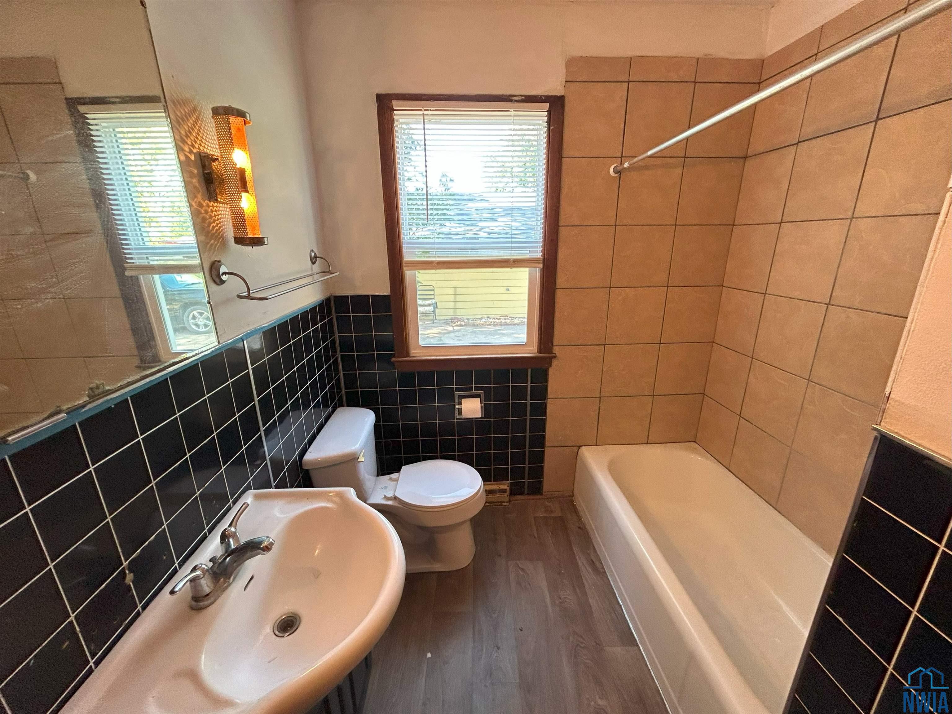 MLS #830572
