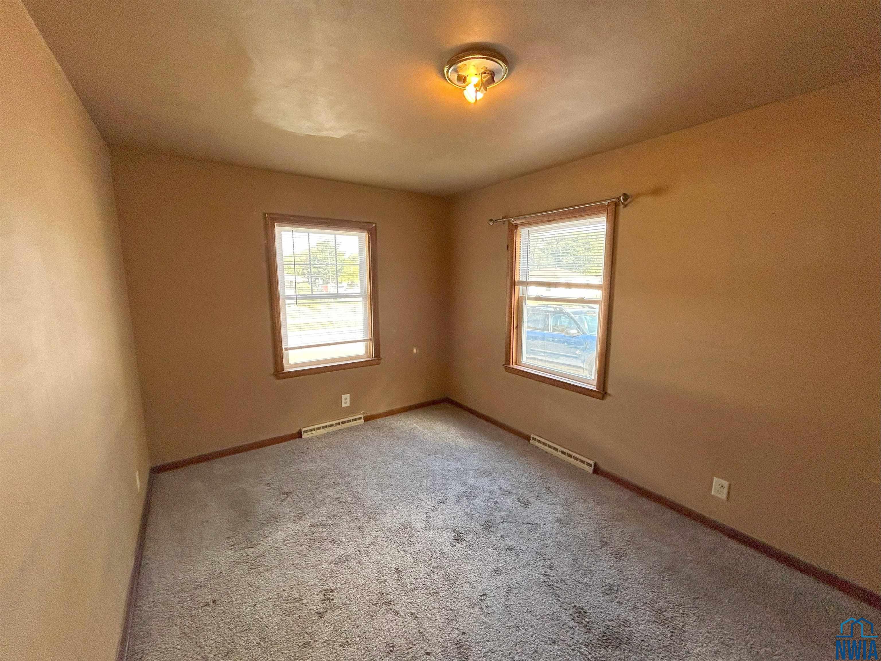 MLS #830572