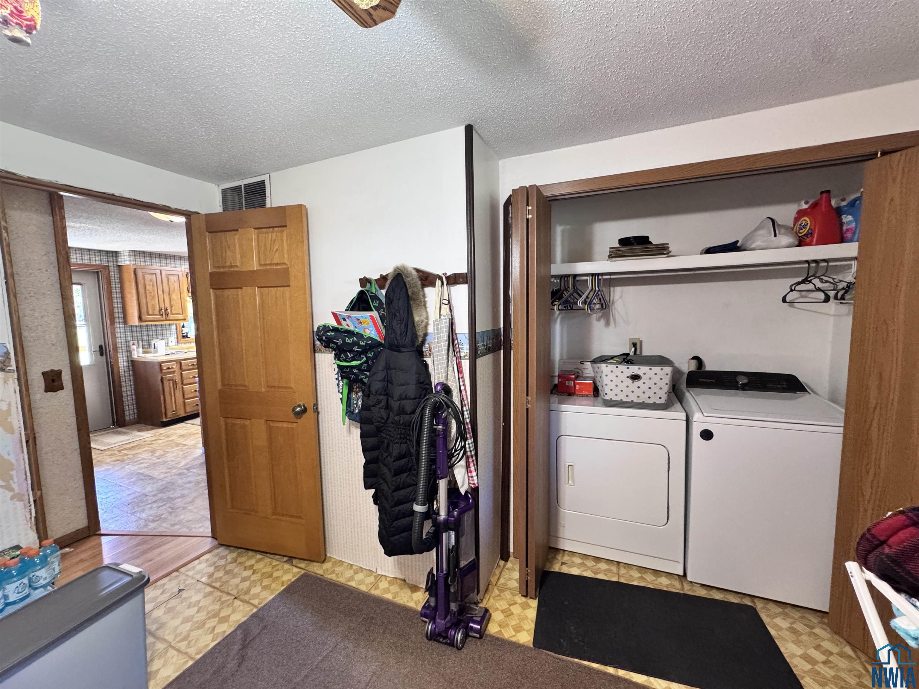 MLS #830576
