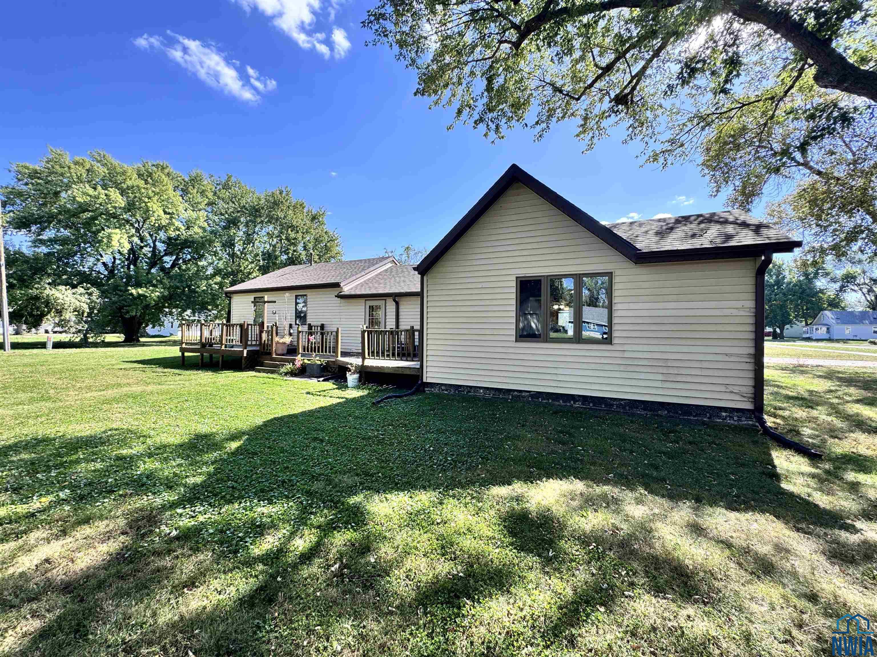 MLS #830576