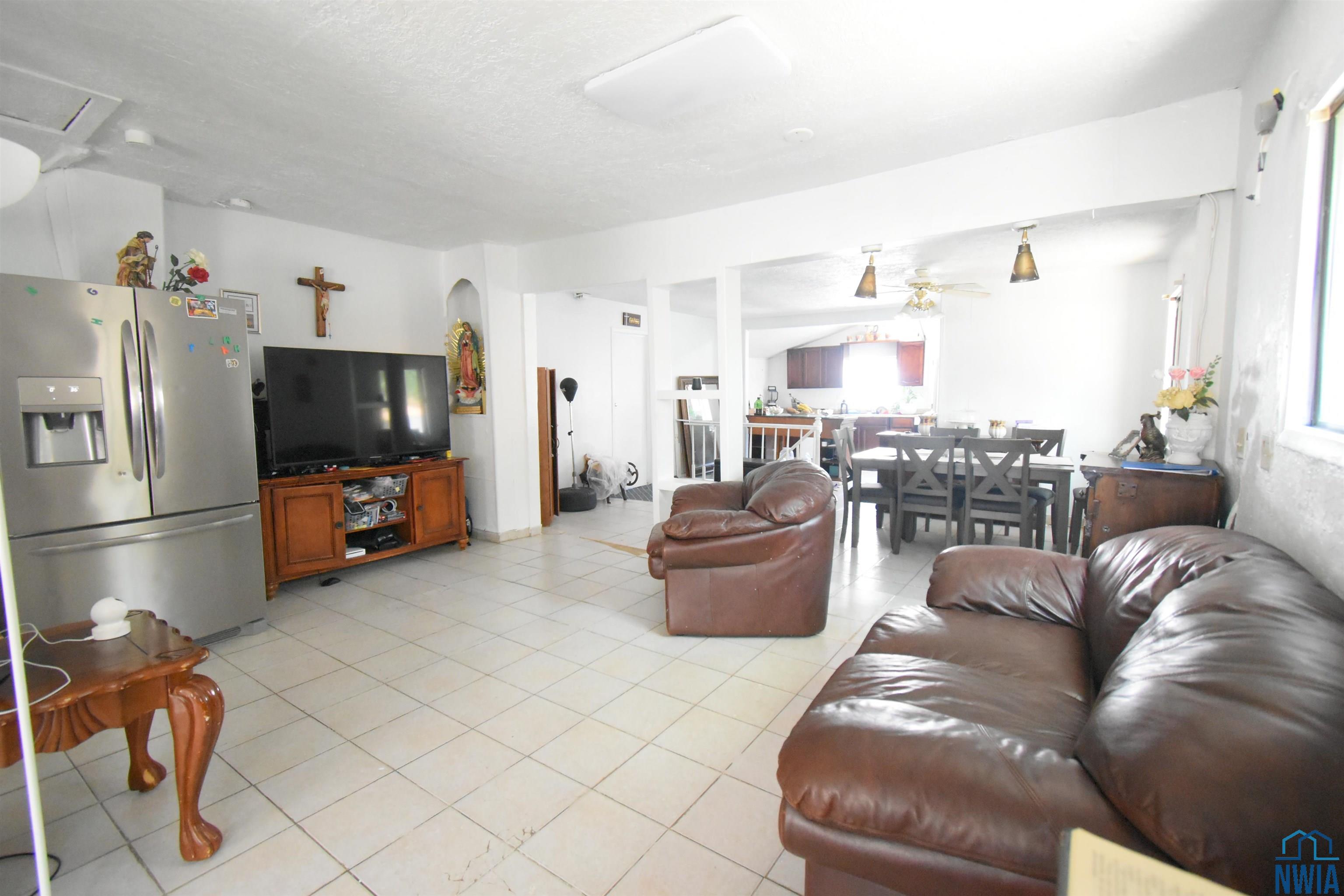 MLS #830579