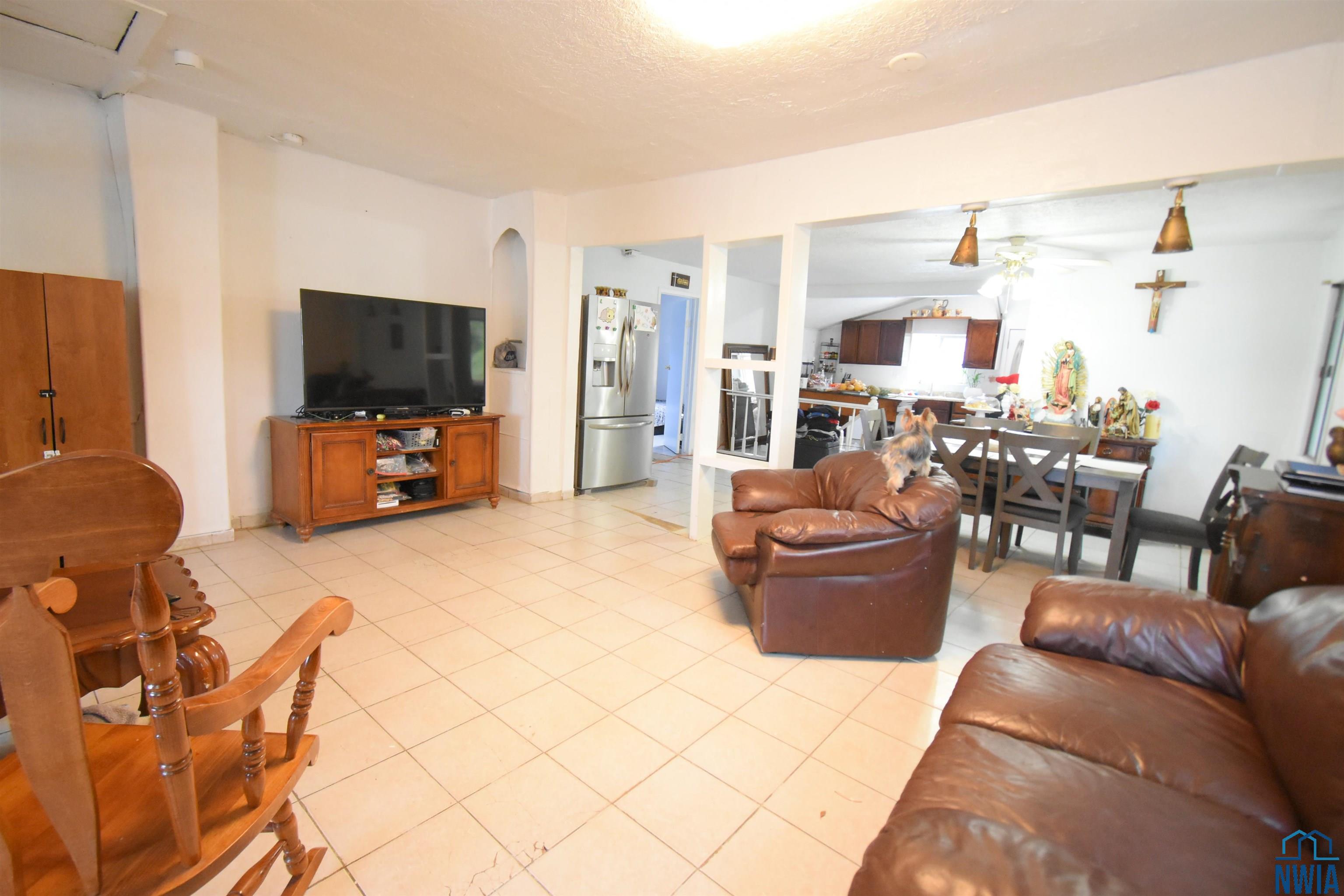 MLS #830579