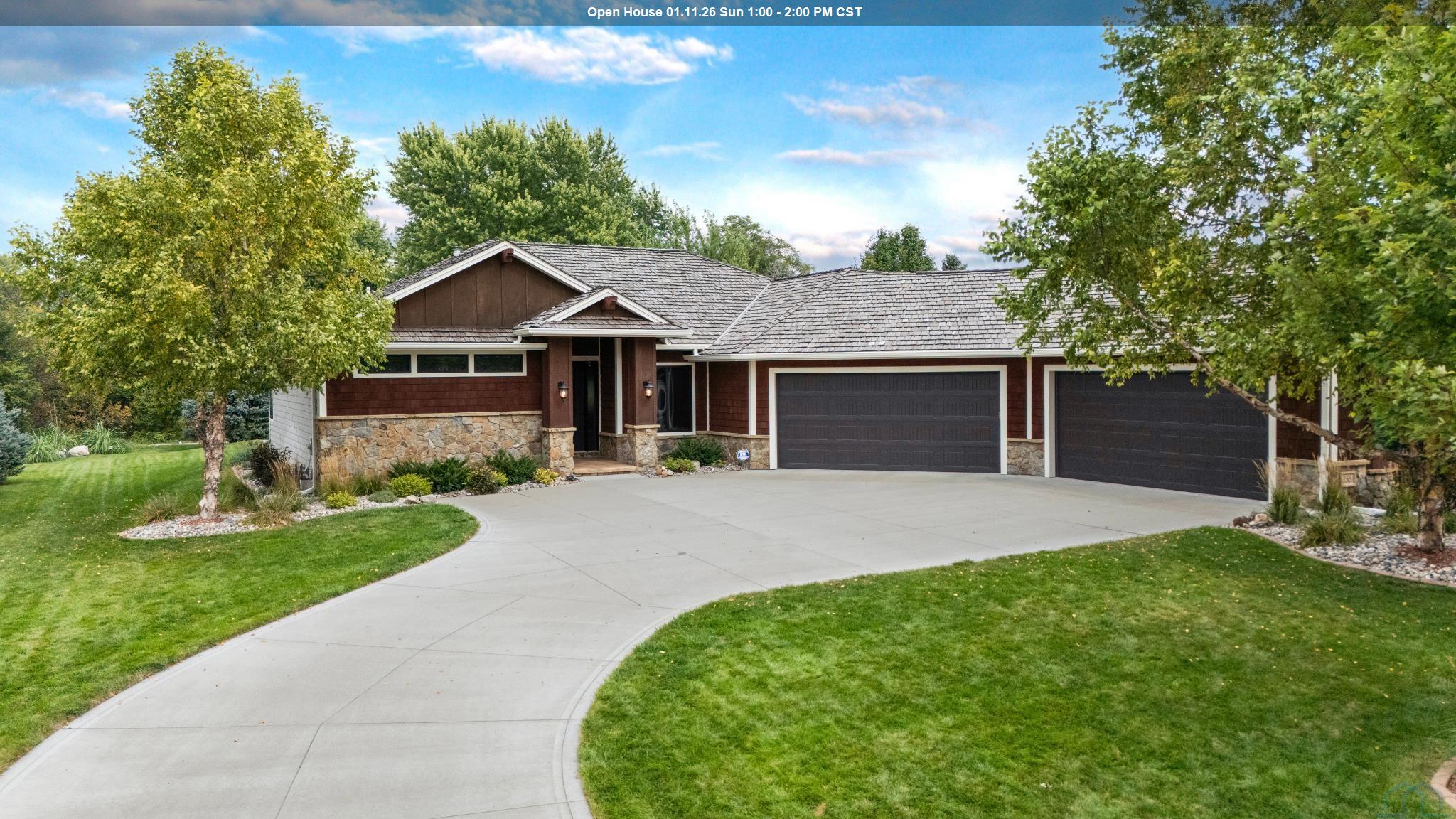 155 Pinehurst Trail W, Dakota Dunes, SD 57049 