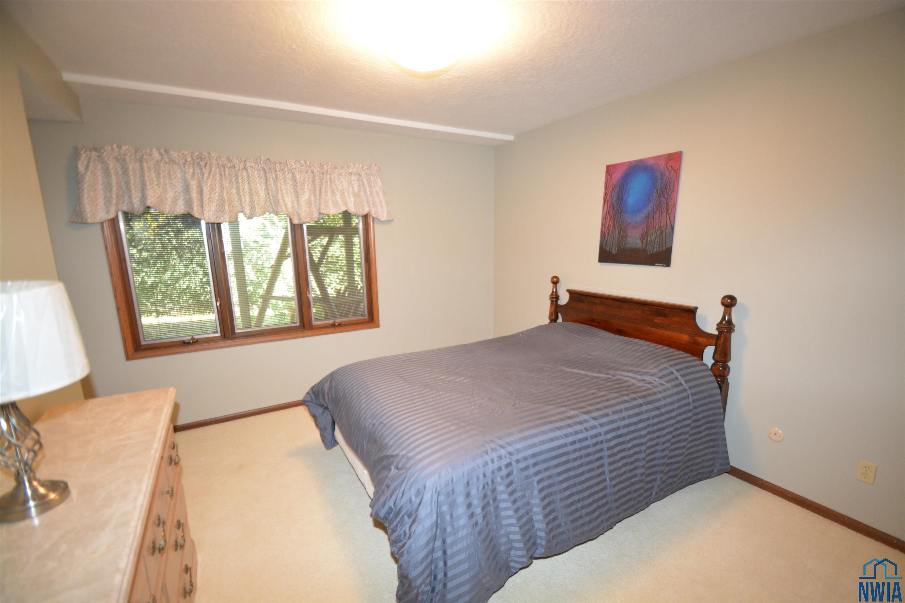 MLS #830594