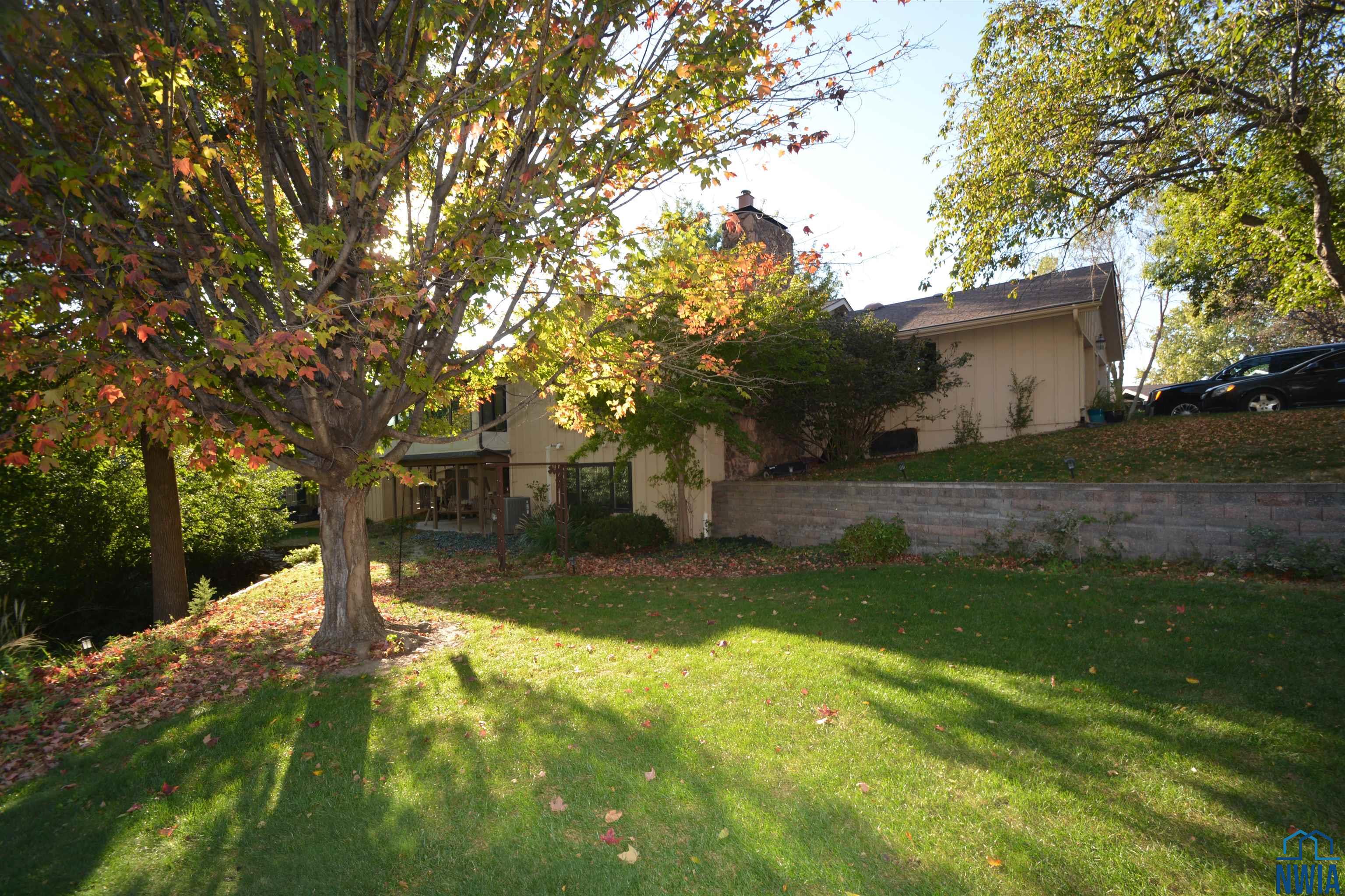 MLS #830594