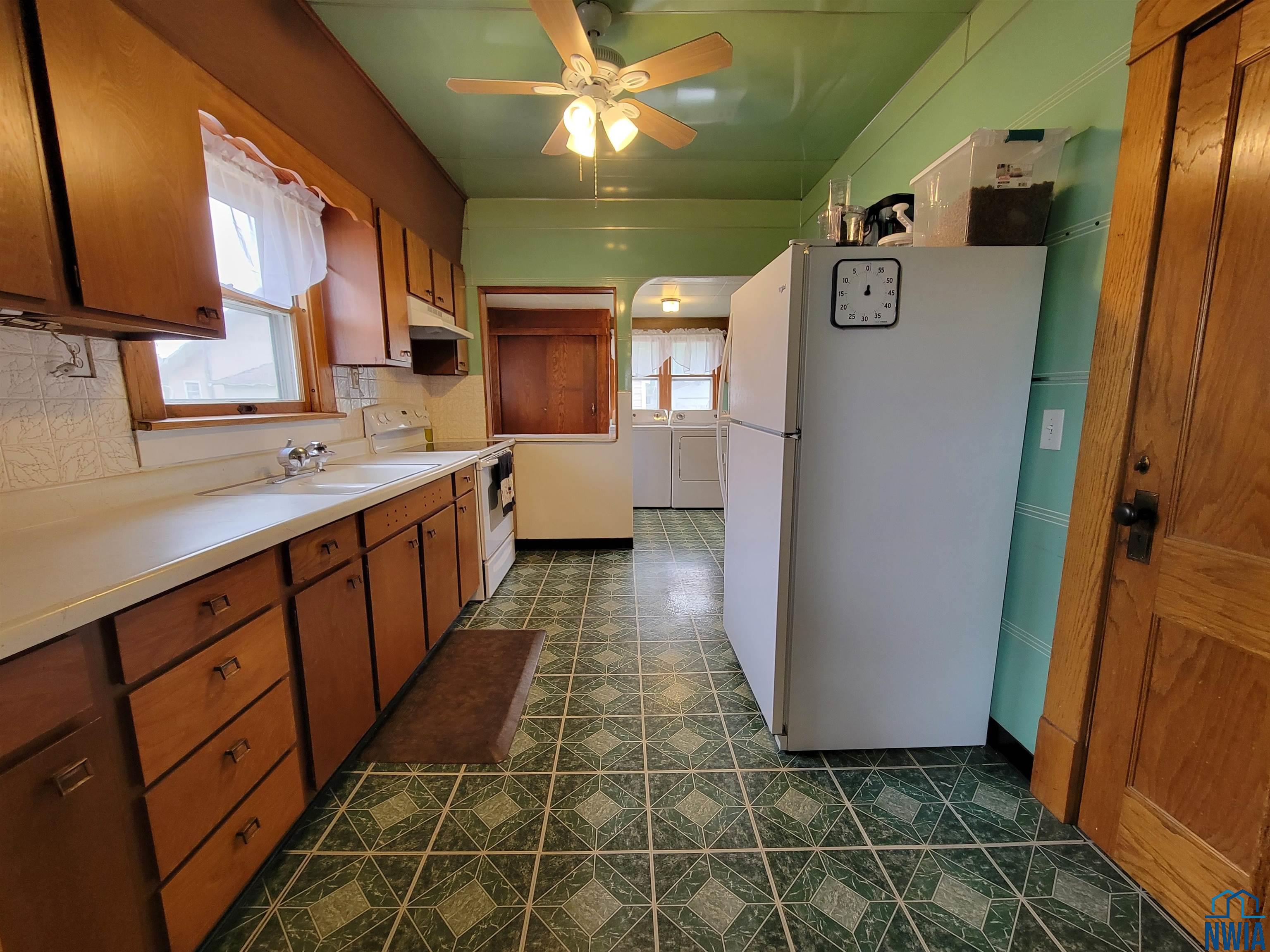 MLS #830595