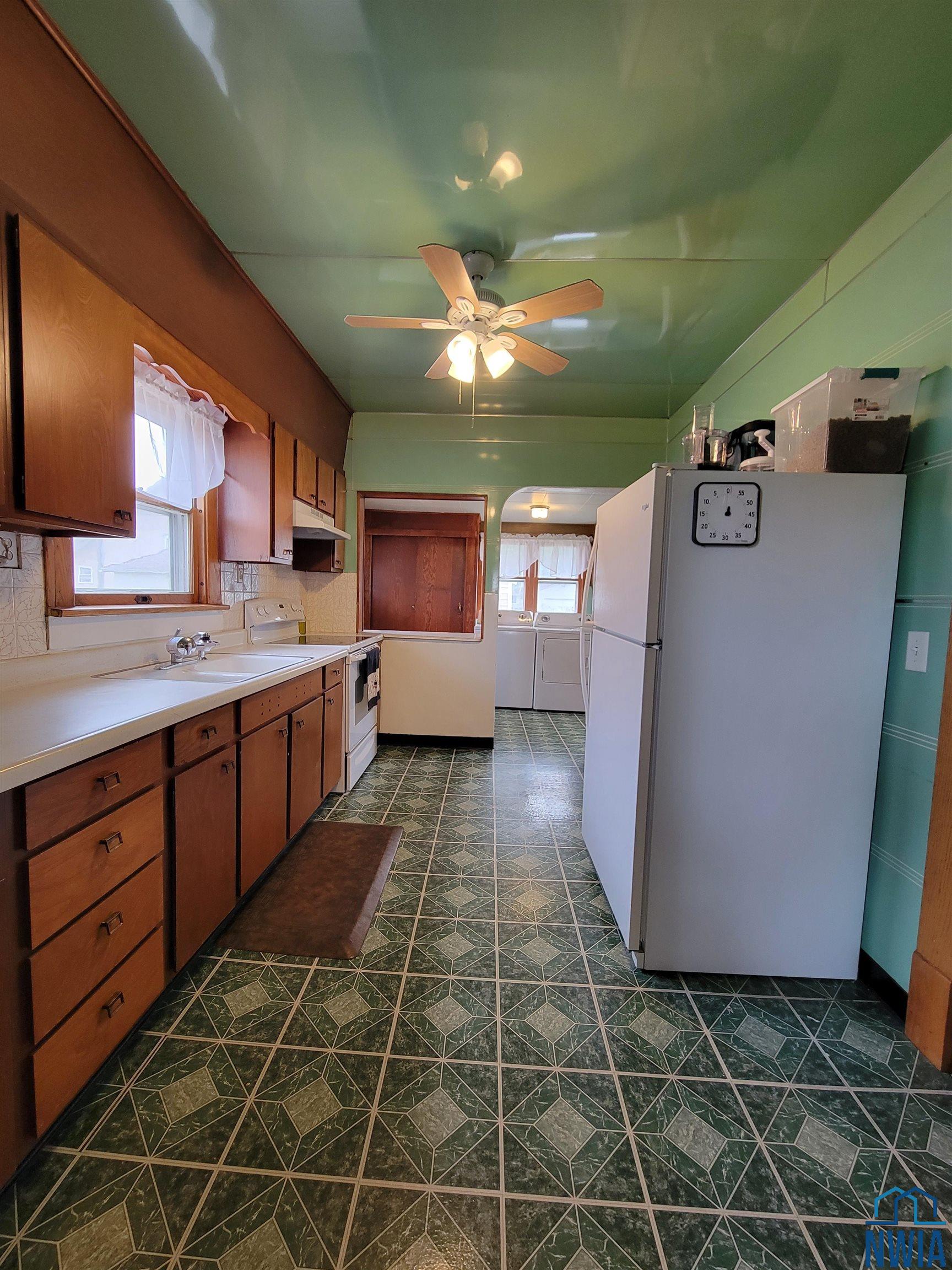 MLS #830595