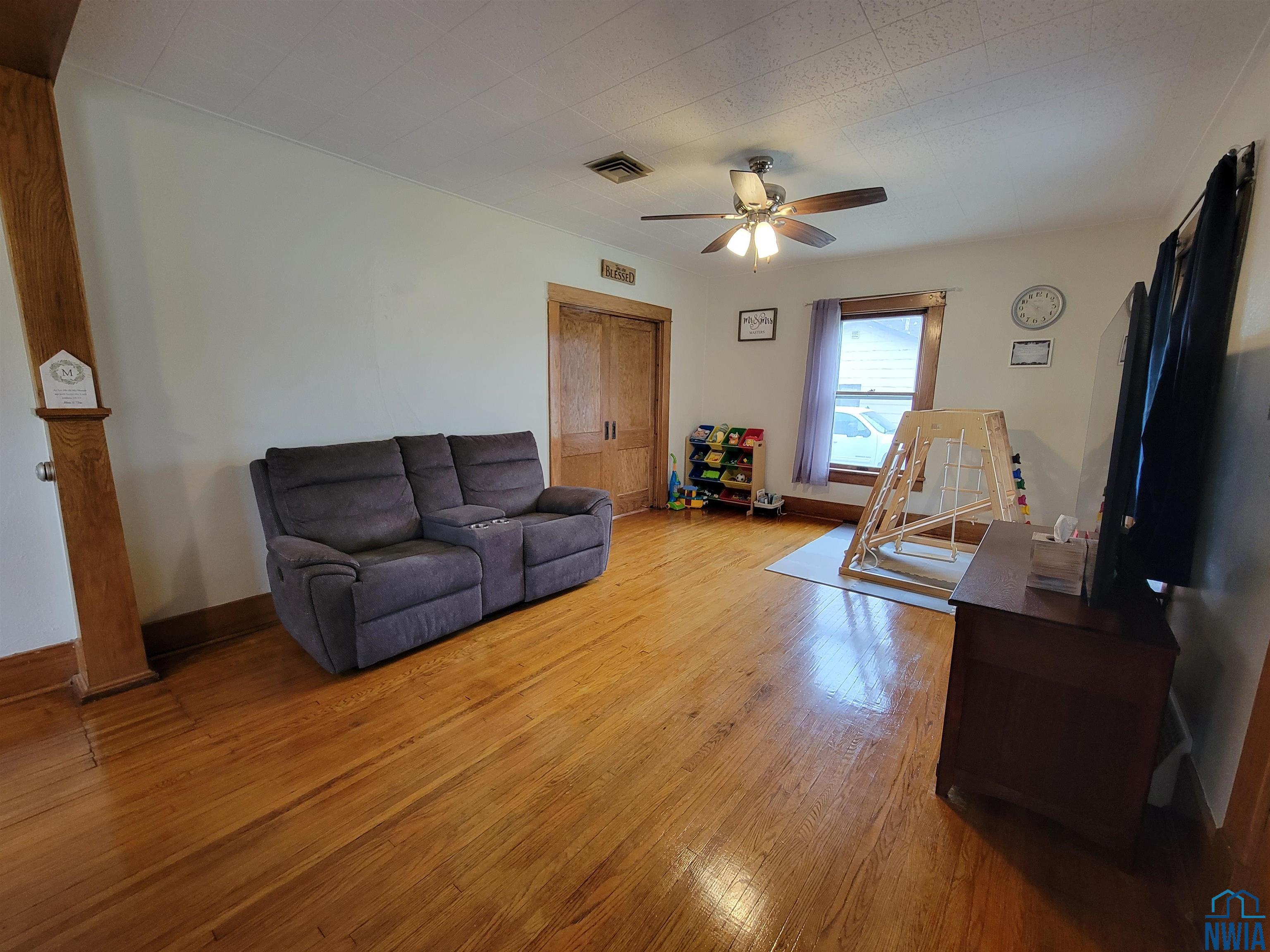 MLS #830595