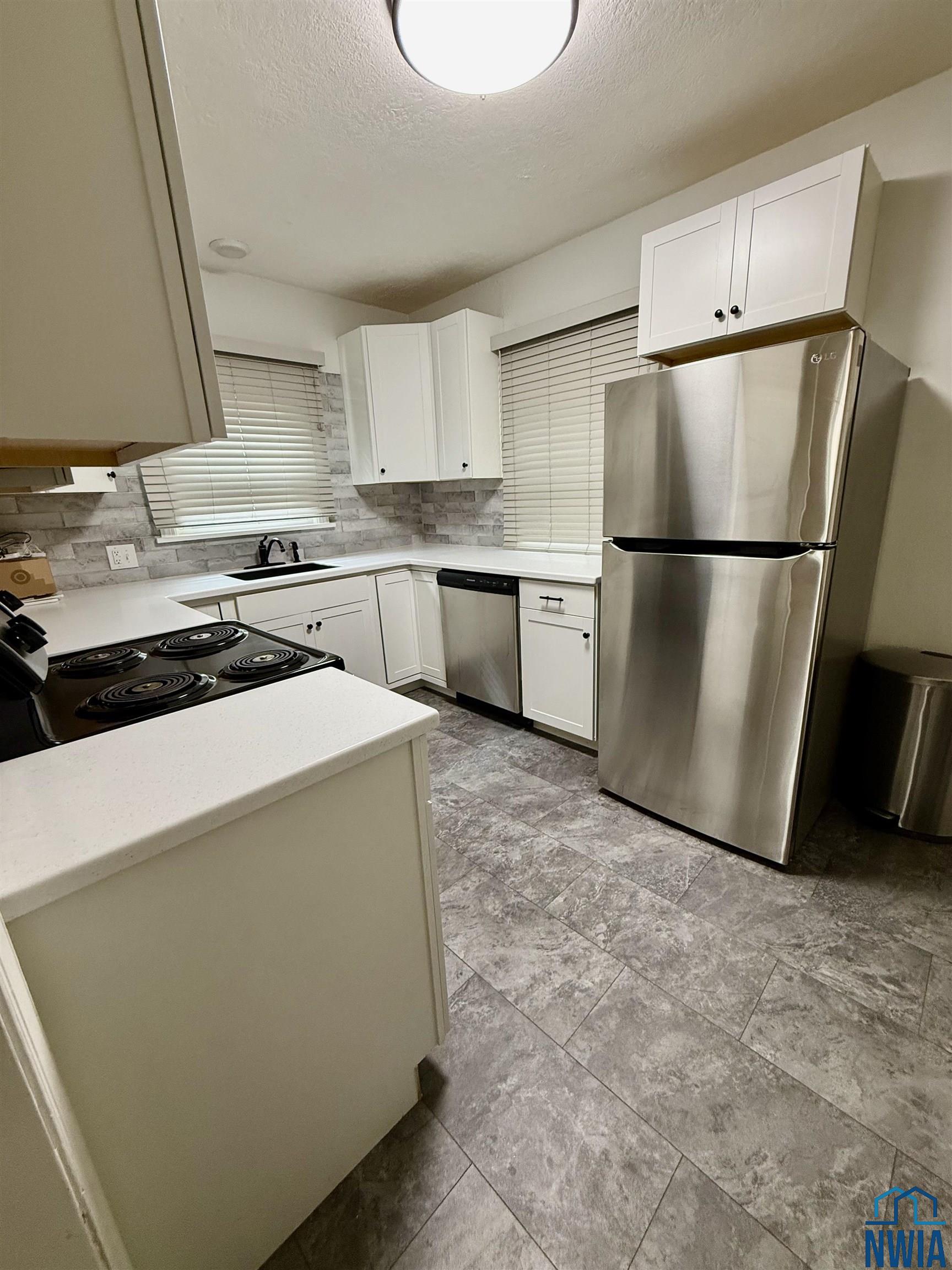 MLS #830598