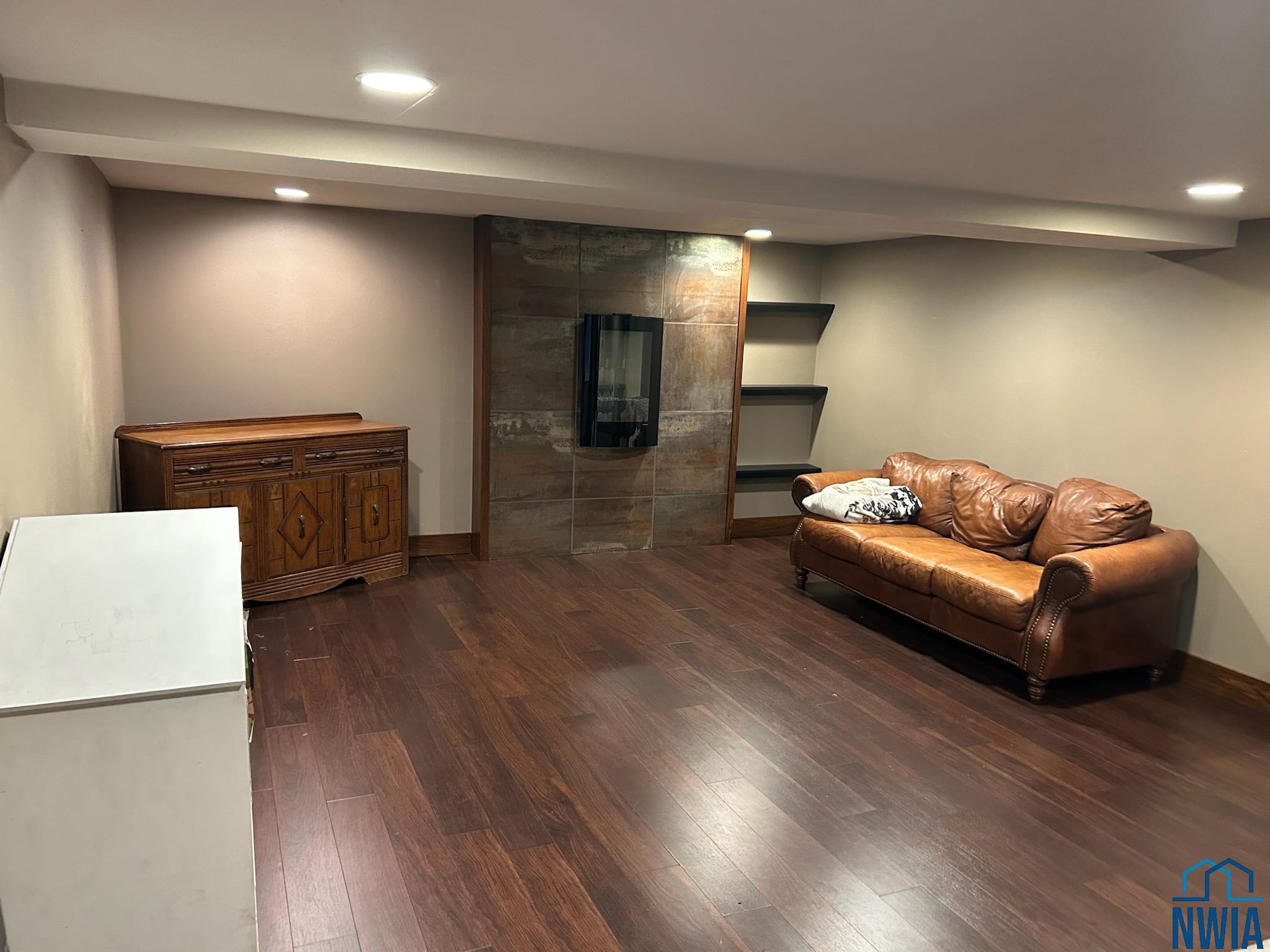 MLS #830600