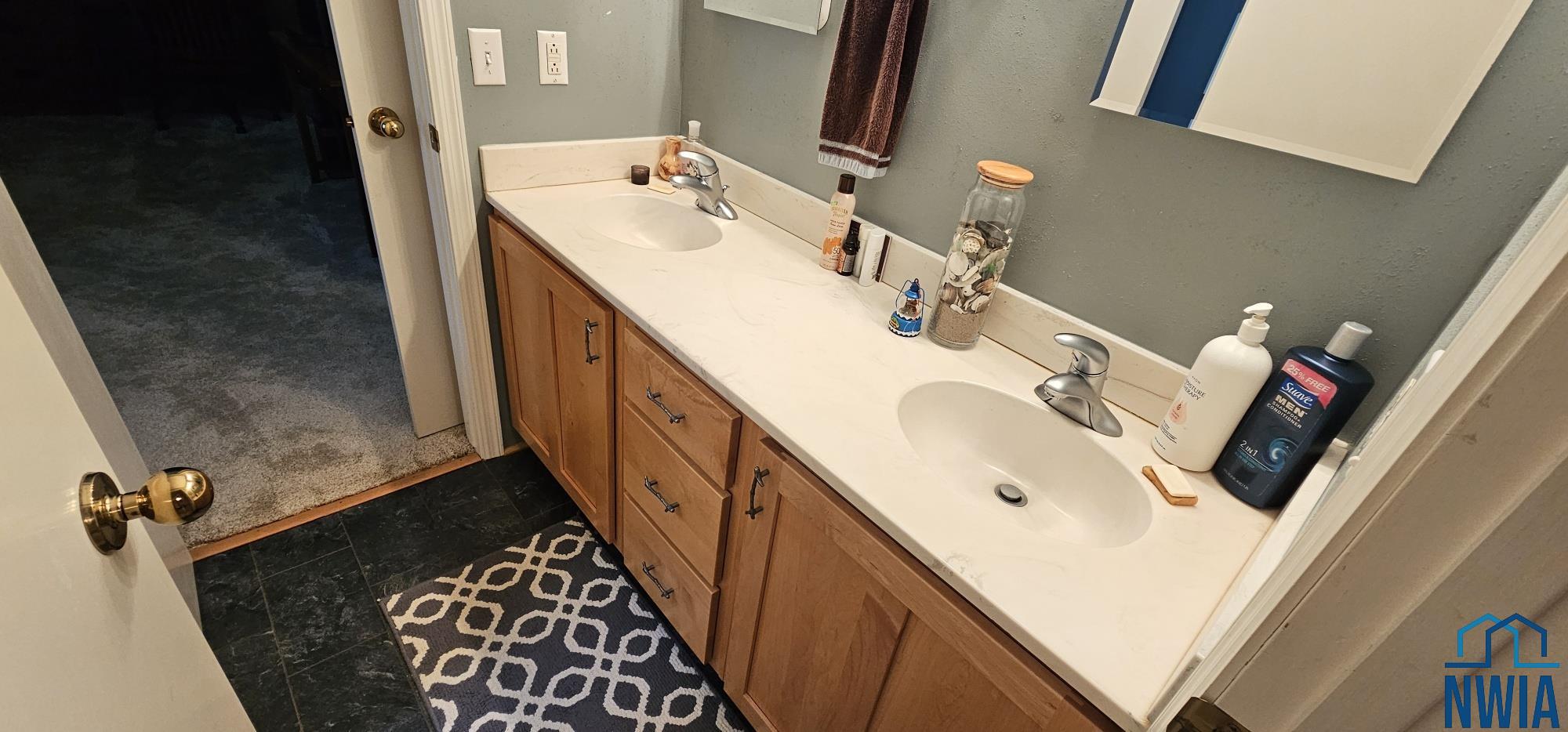 MLS #830607