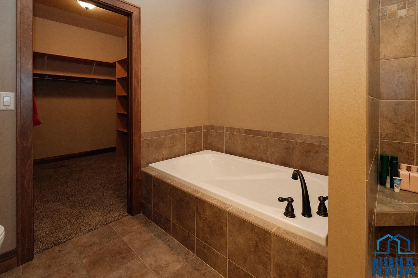 MLS #830617