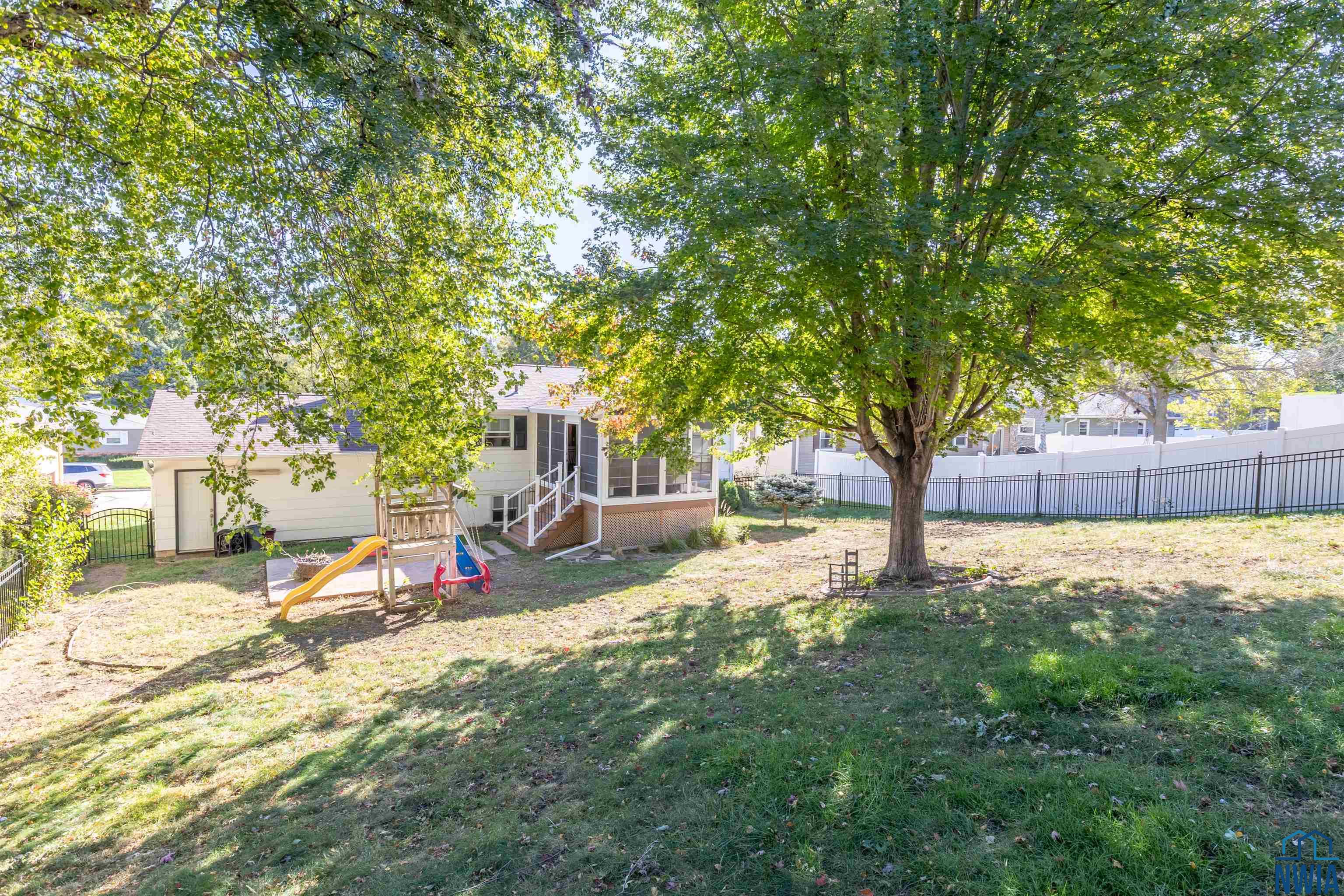 MLS #830618