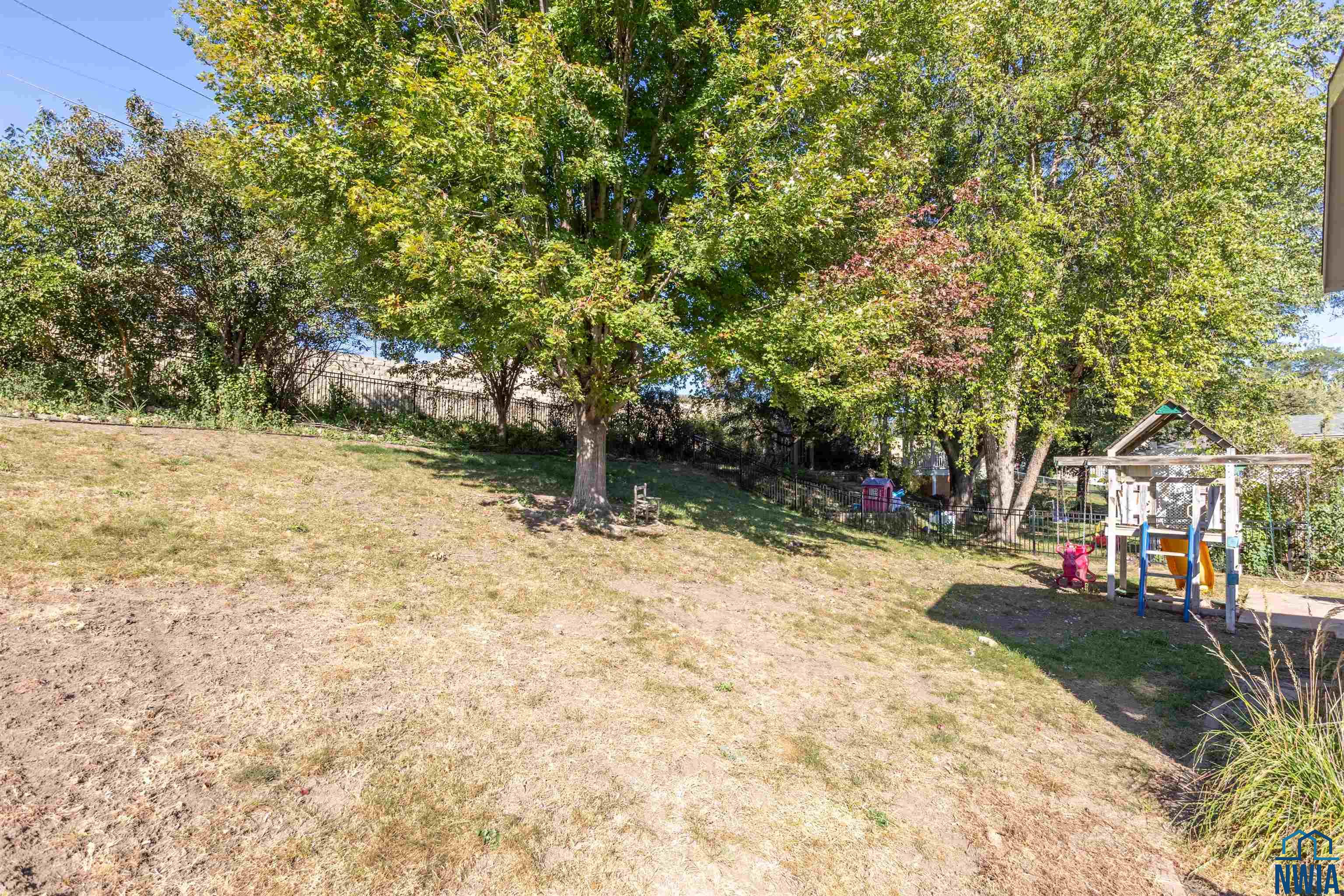 MLS #830618