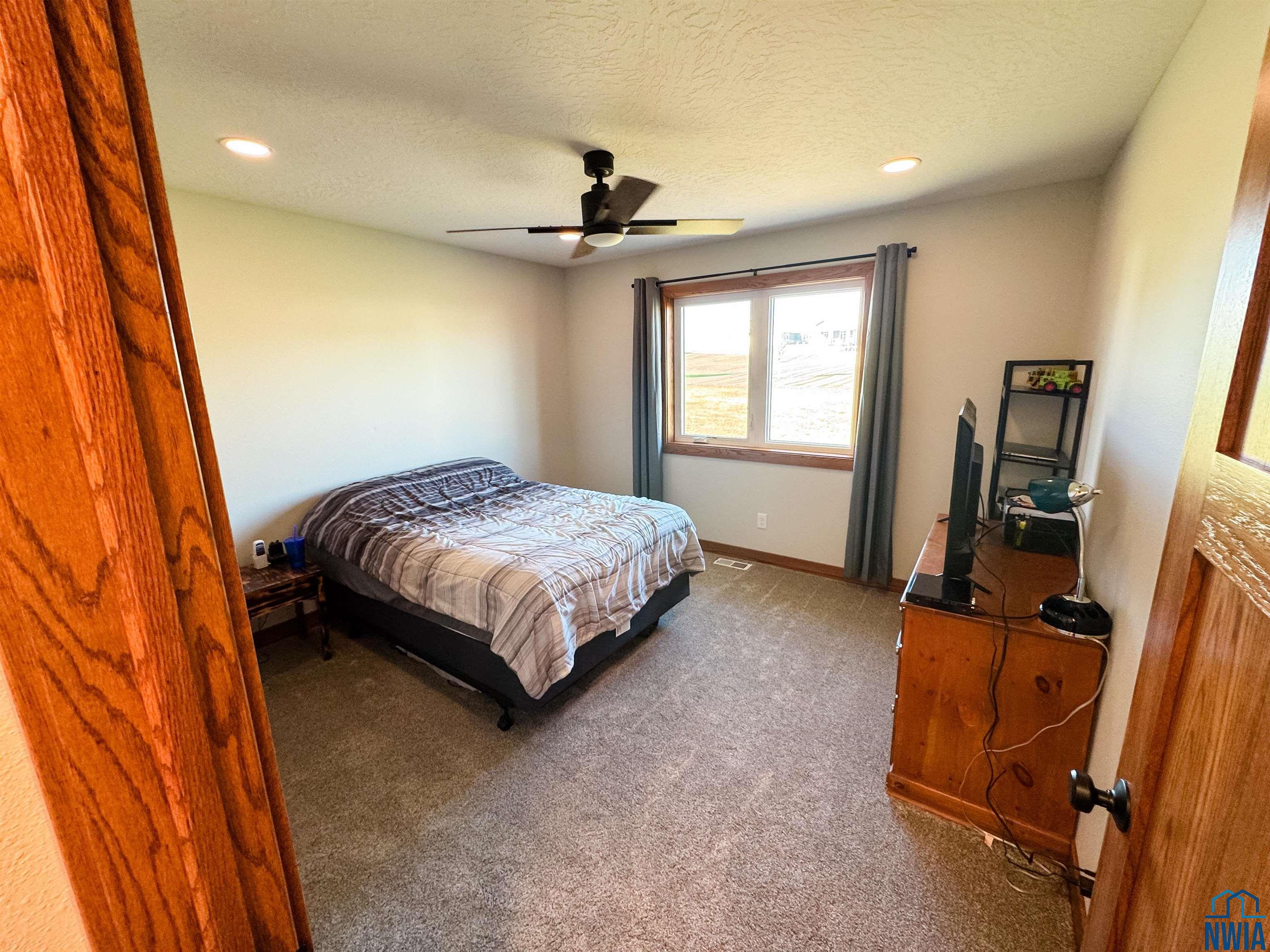 MLS #830631