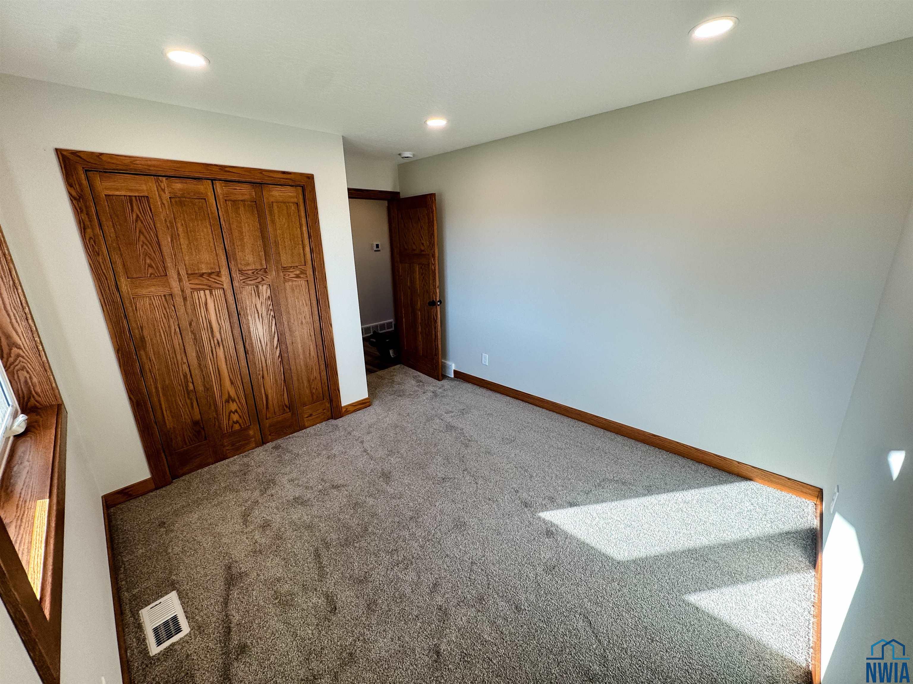 MLS #830631