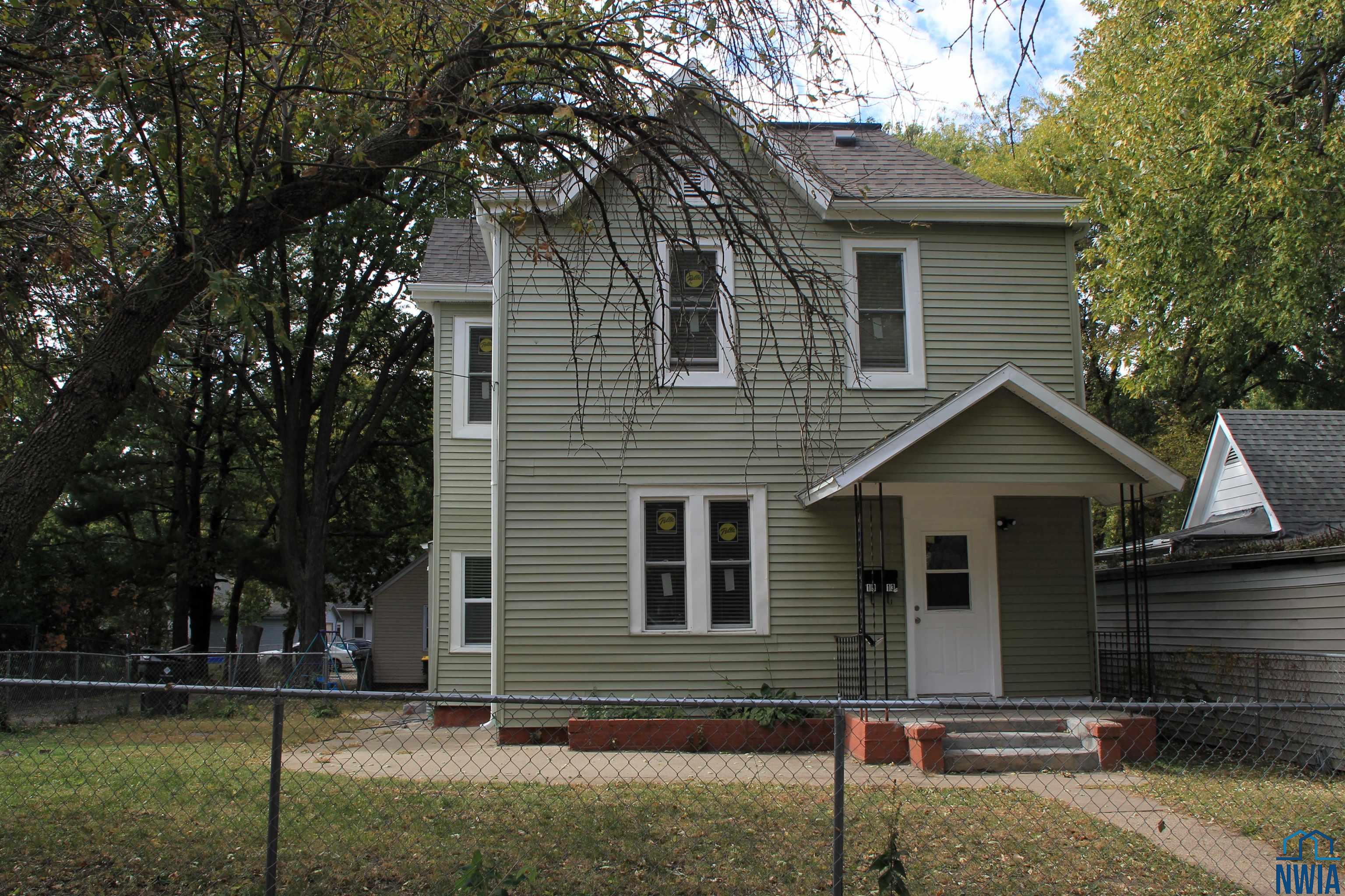 1913 George, Sioux City, IA 51103 