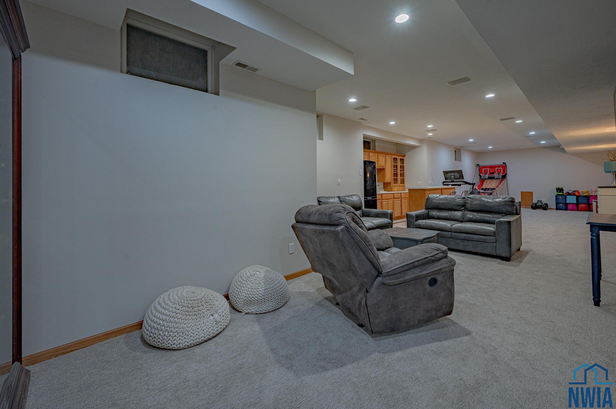 MLS #830661