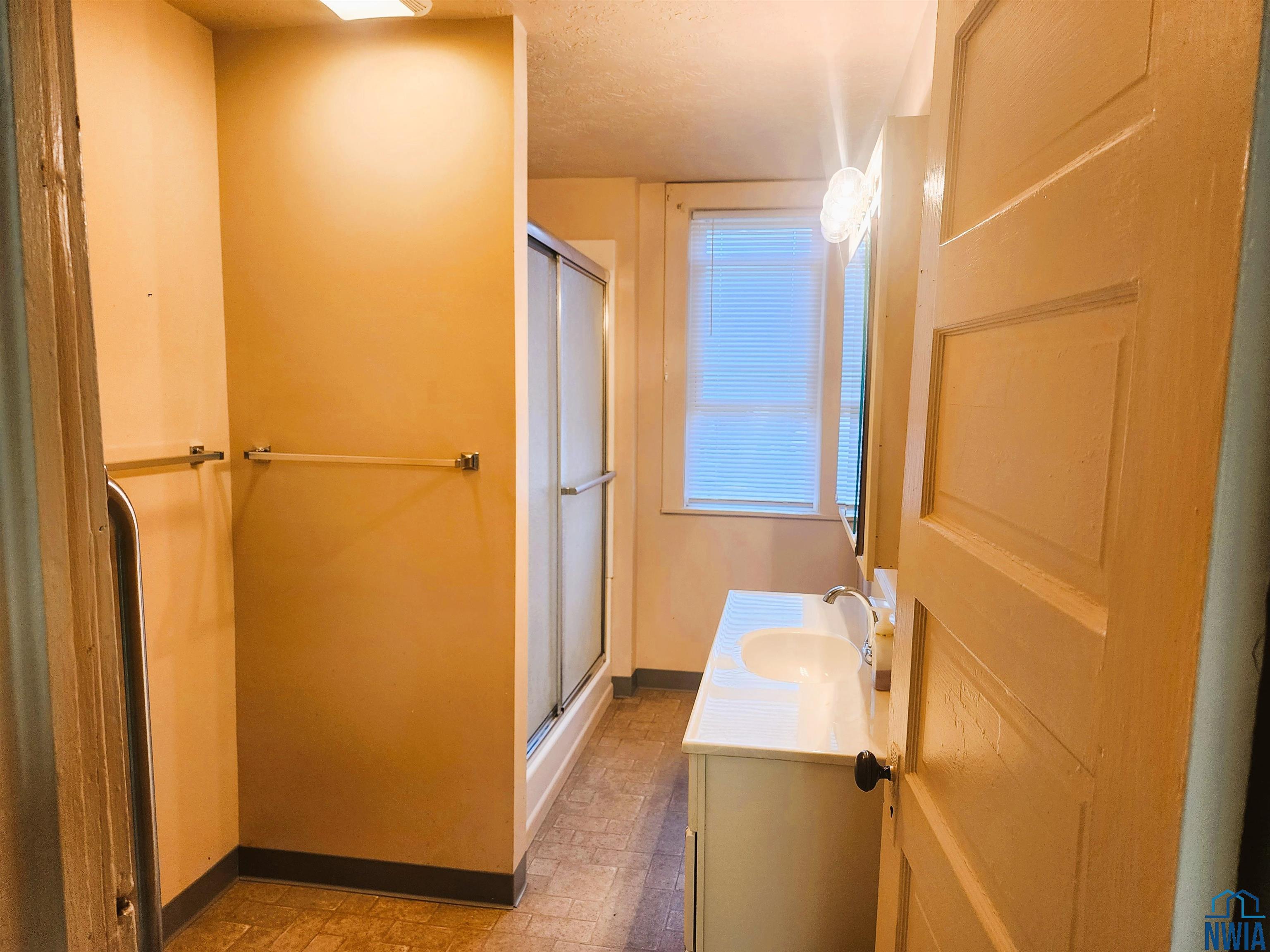 MLS #830666