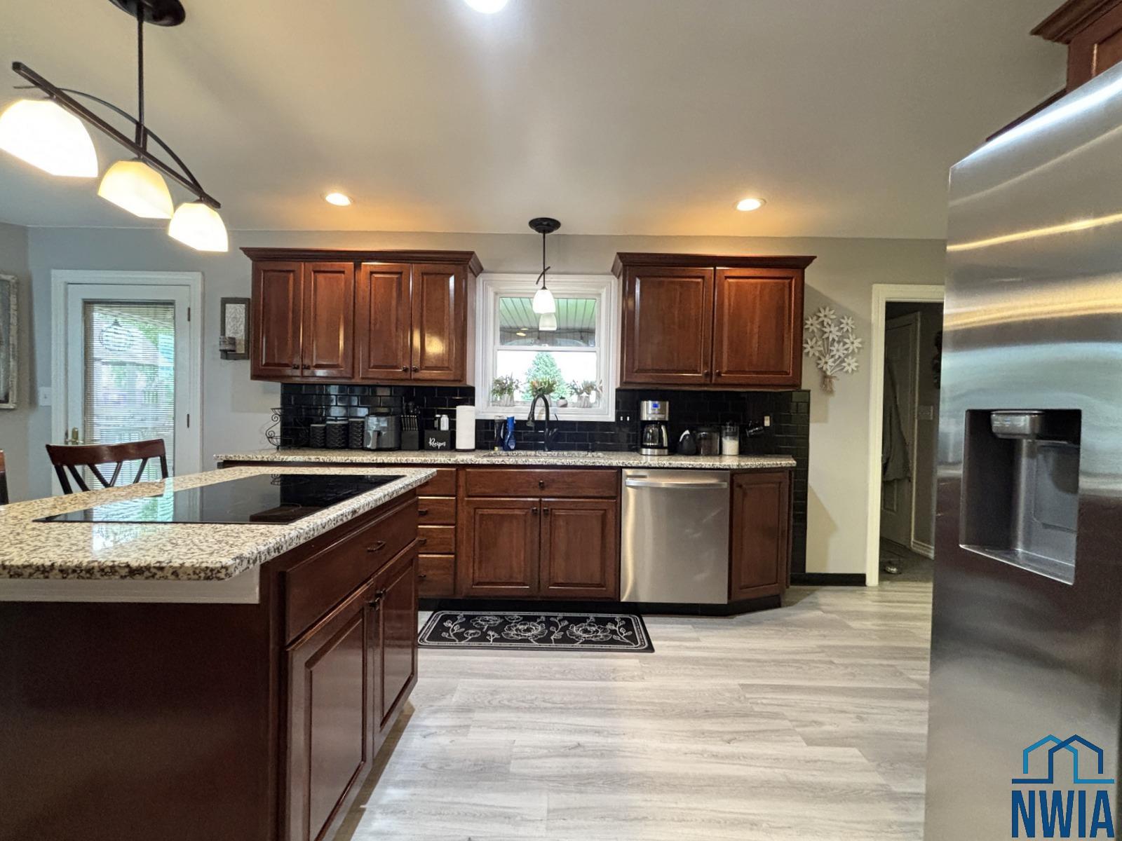 MLS #830674
