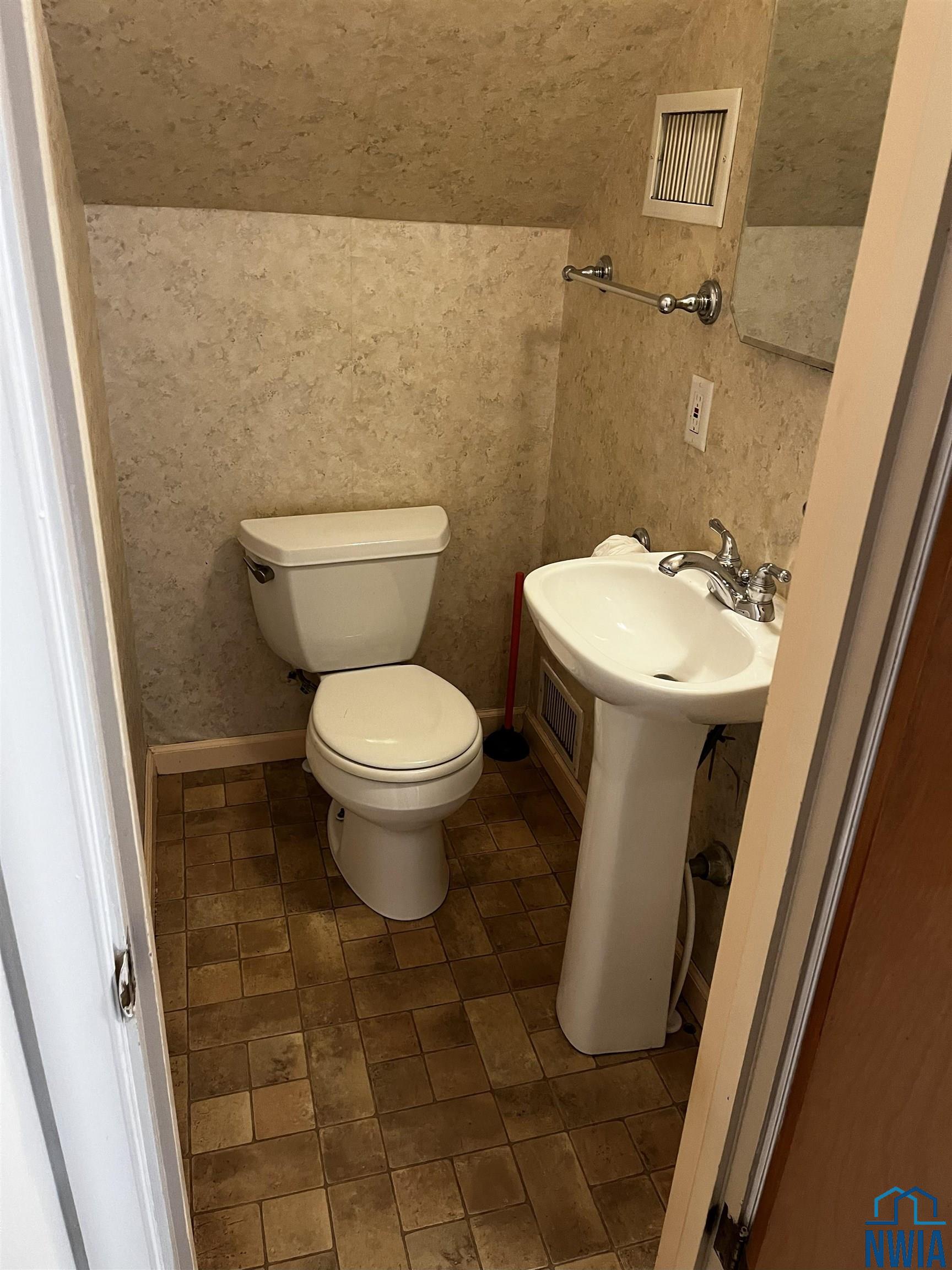 MLS #830678