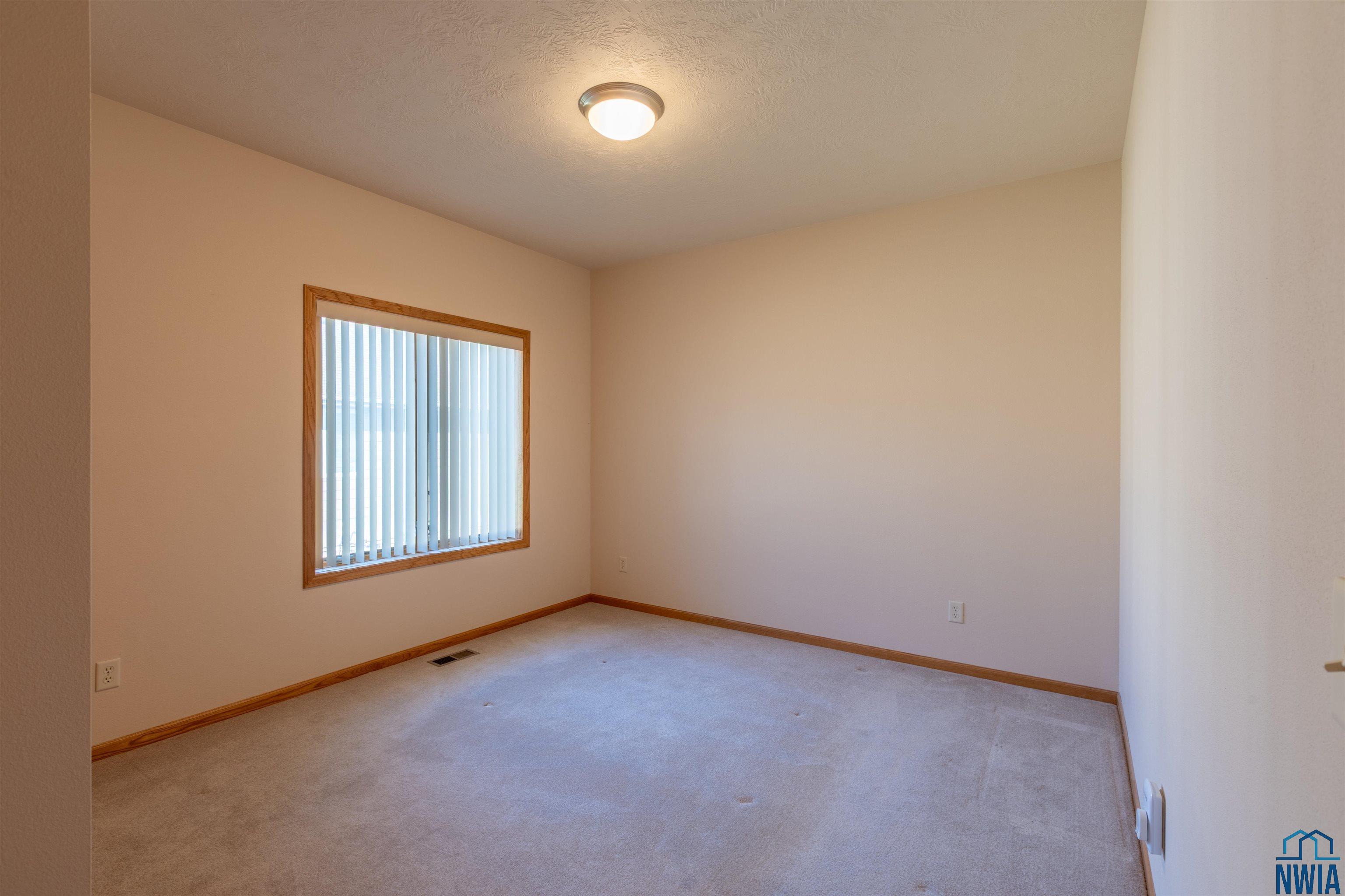 MLS #830680