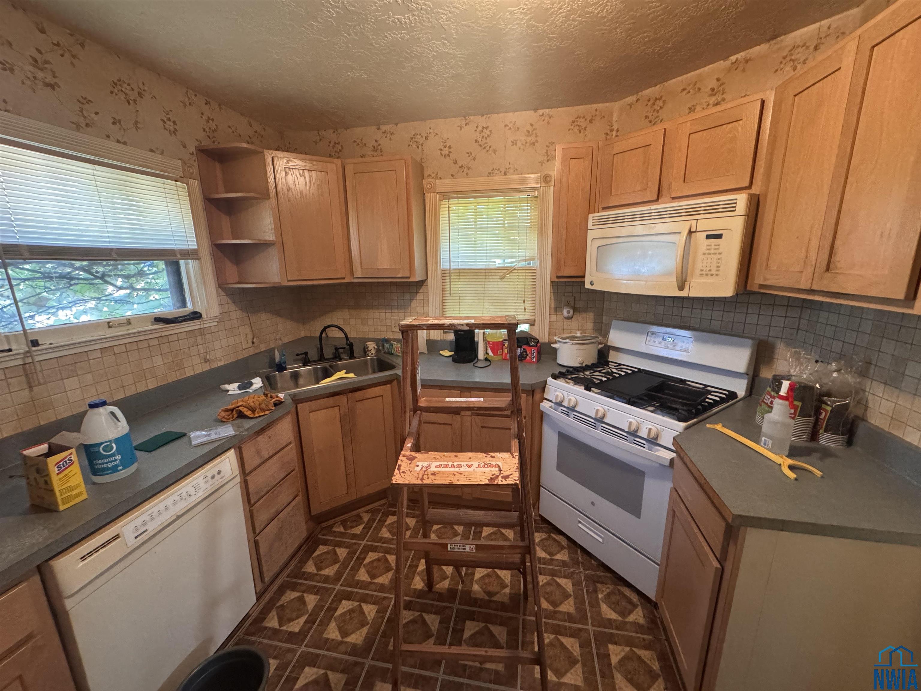MLS #830685