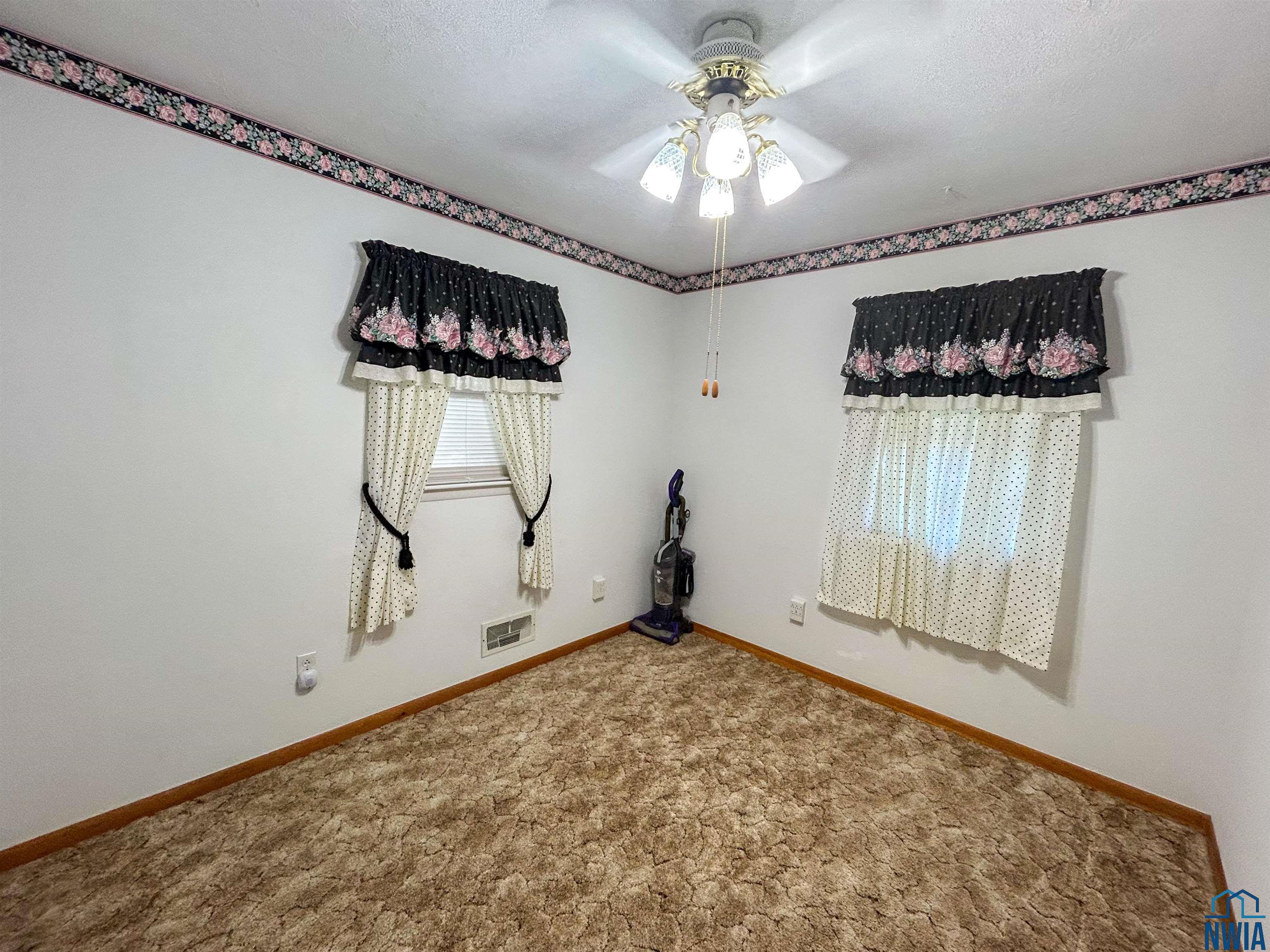MLS #830689
