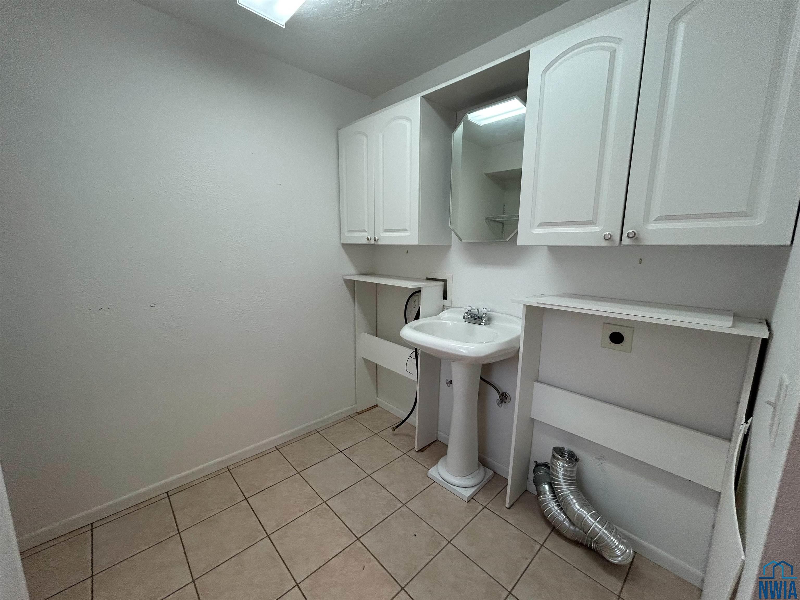 MLS #830689