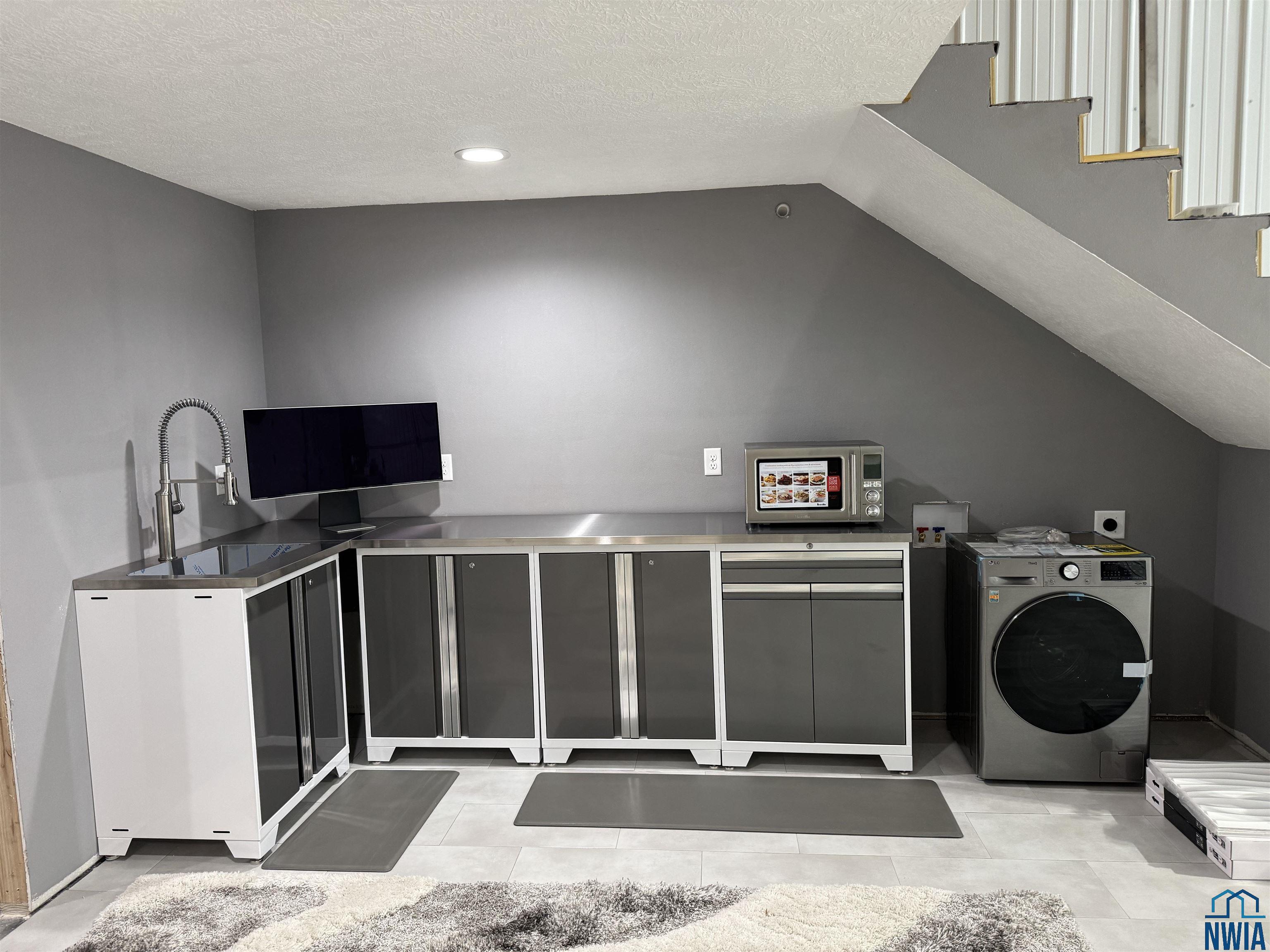 MLS #830698