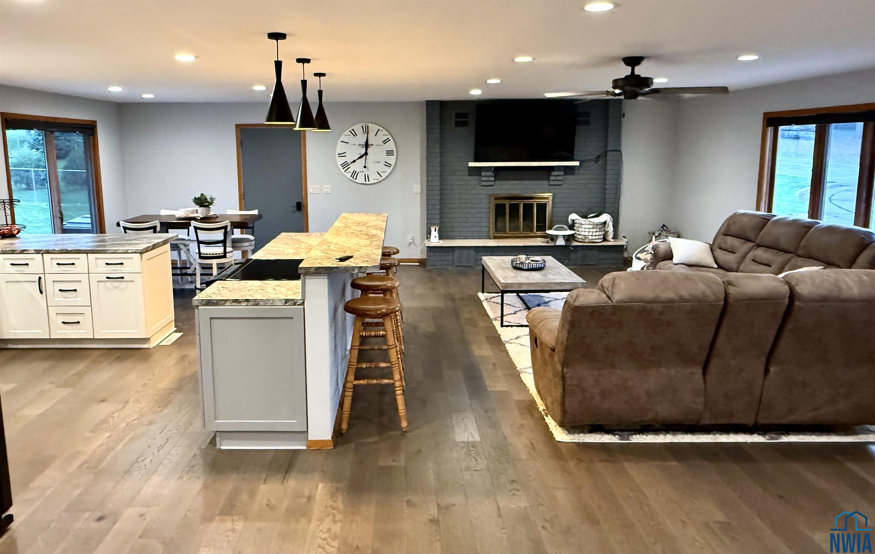 MLS #830701