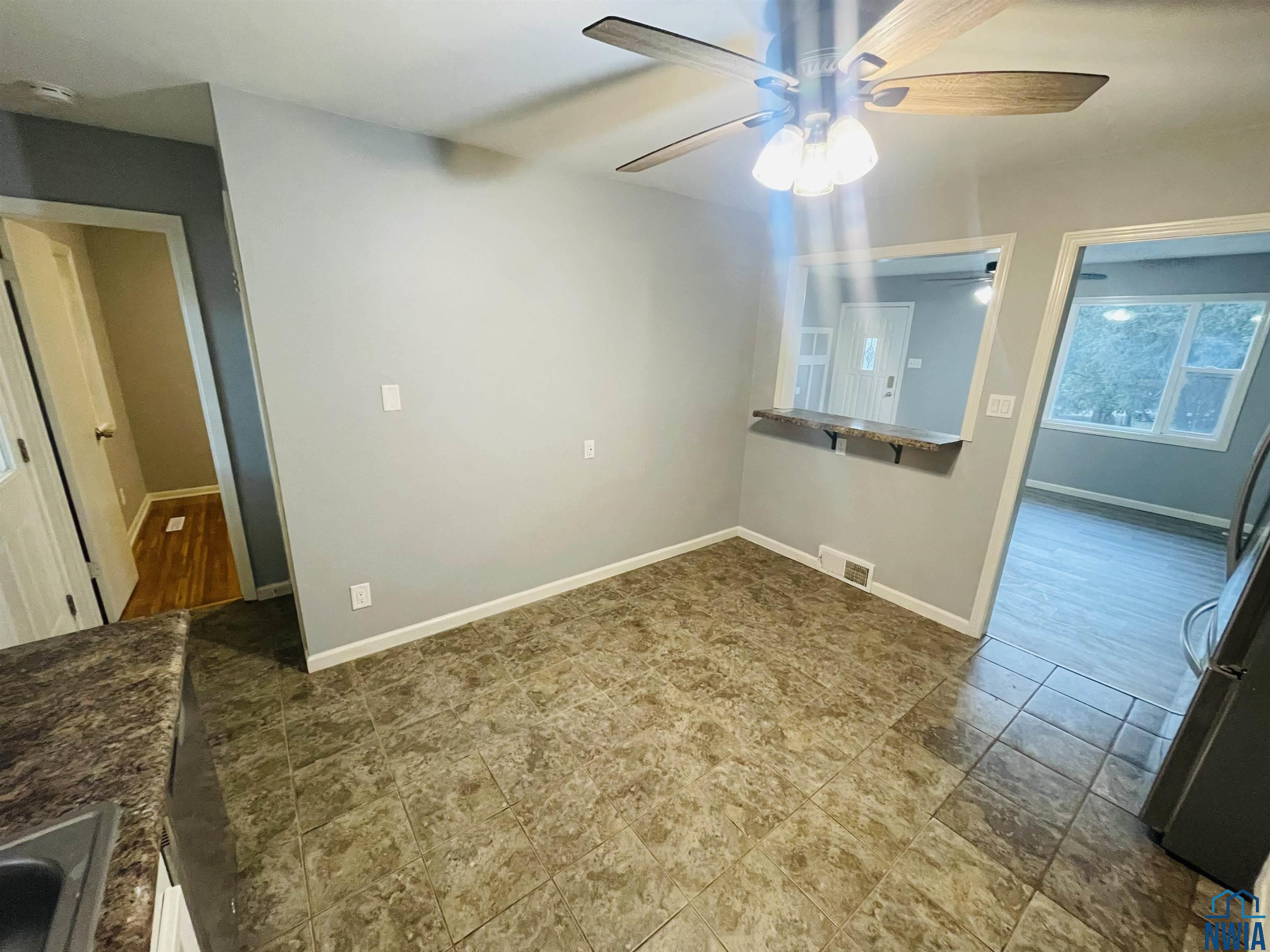 MLS #830702