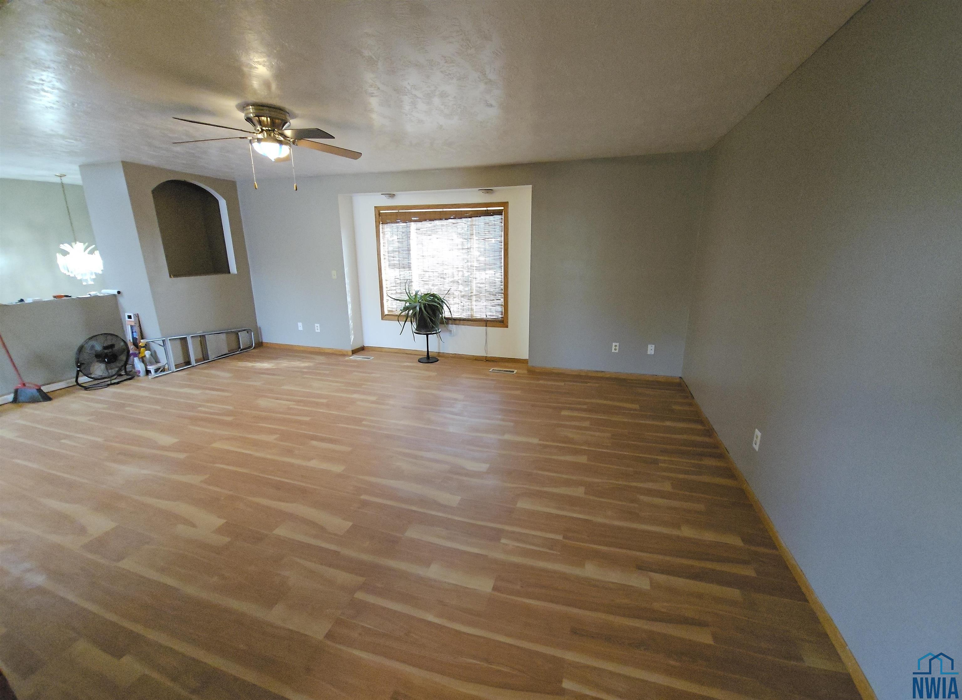 MLS #830703