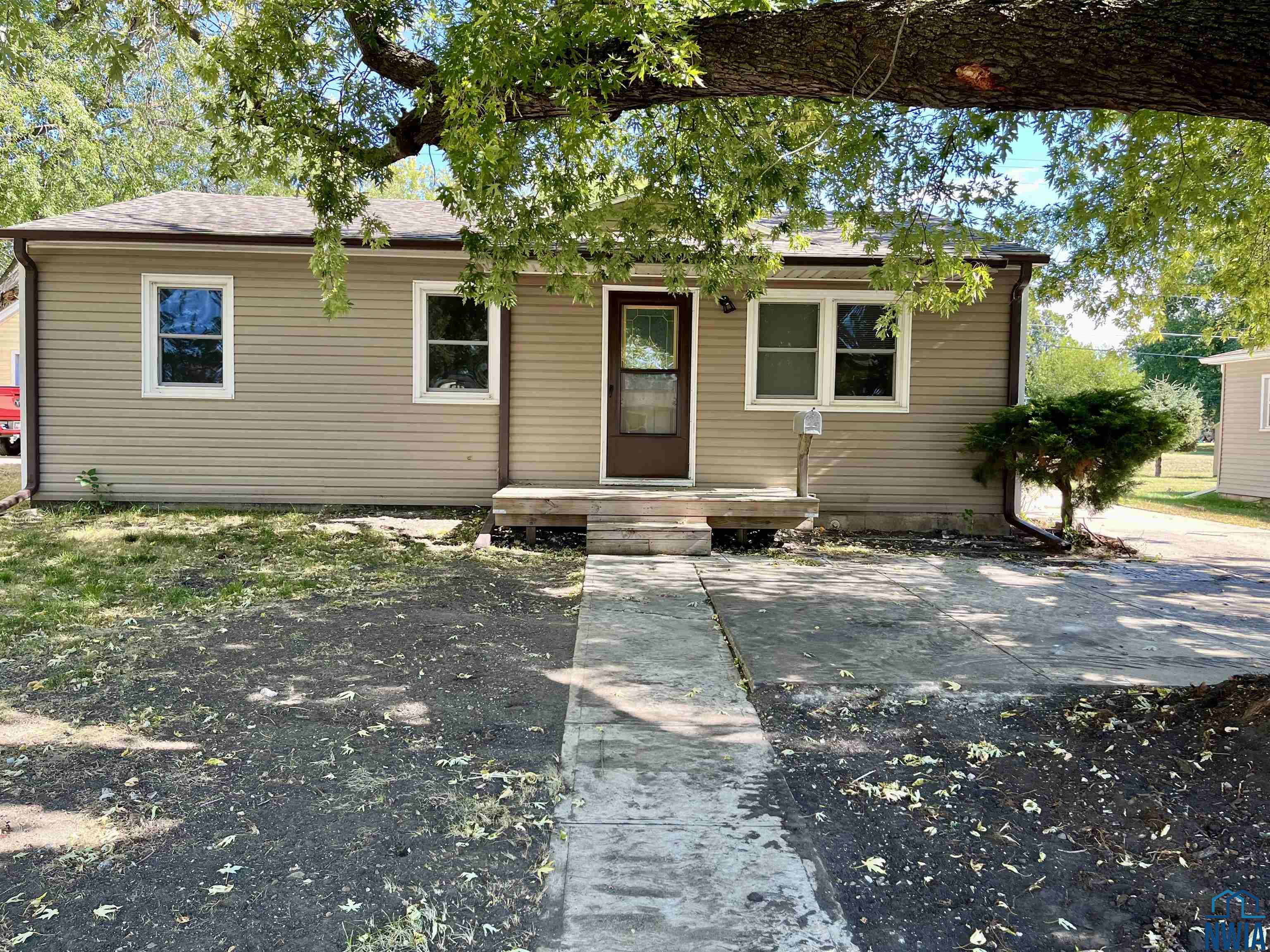 MLS #830711