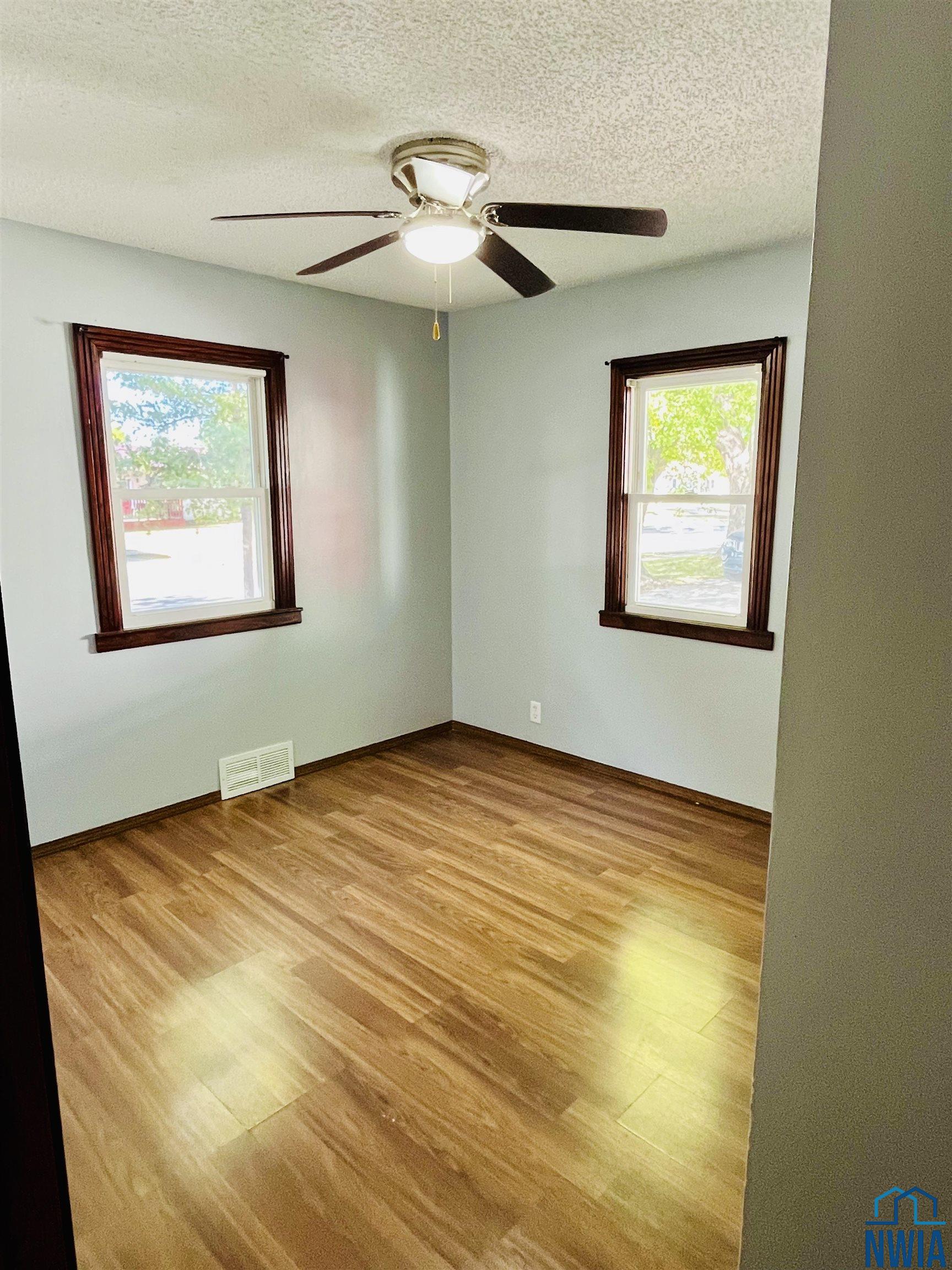 MLS #830711