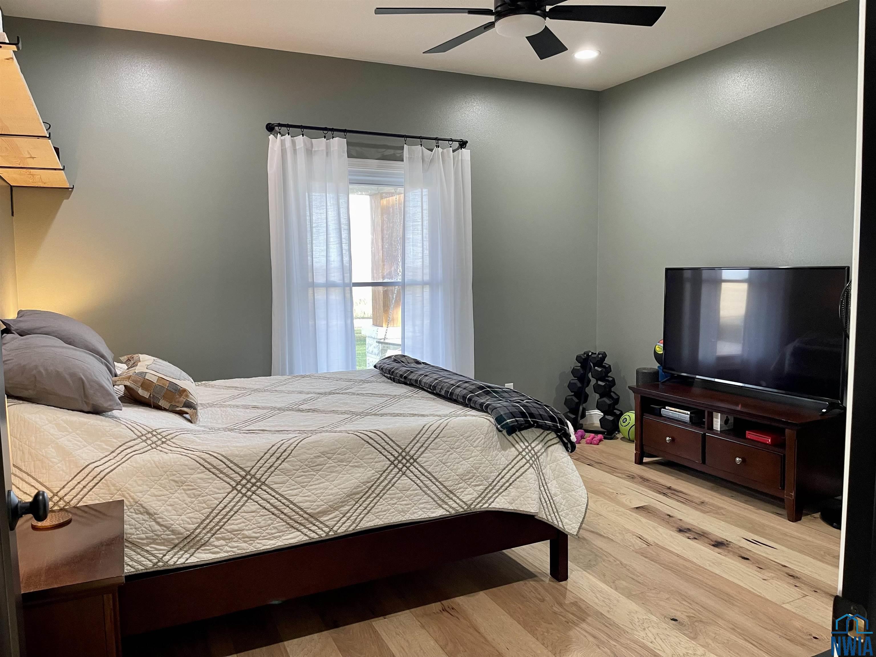 MLS #830712