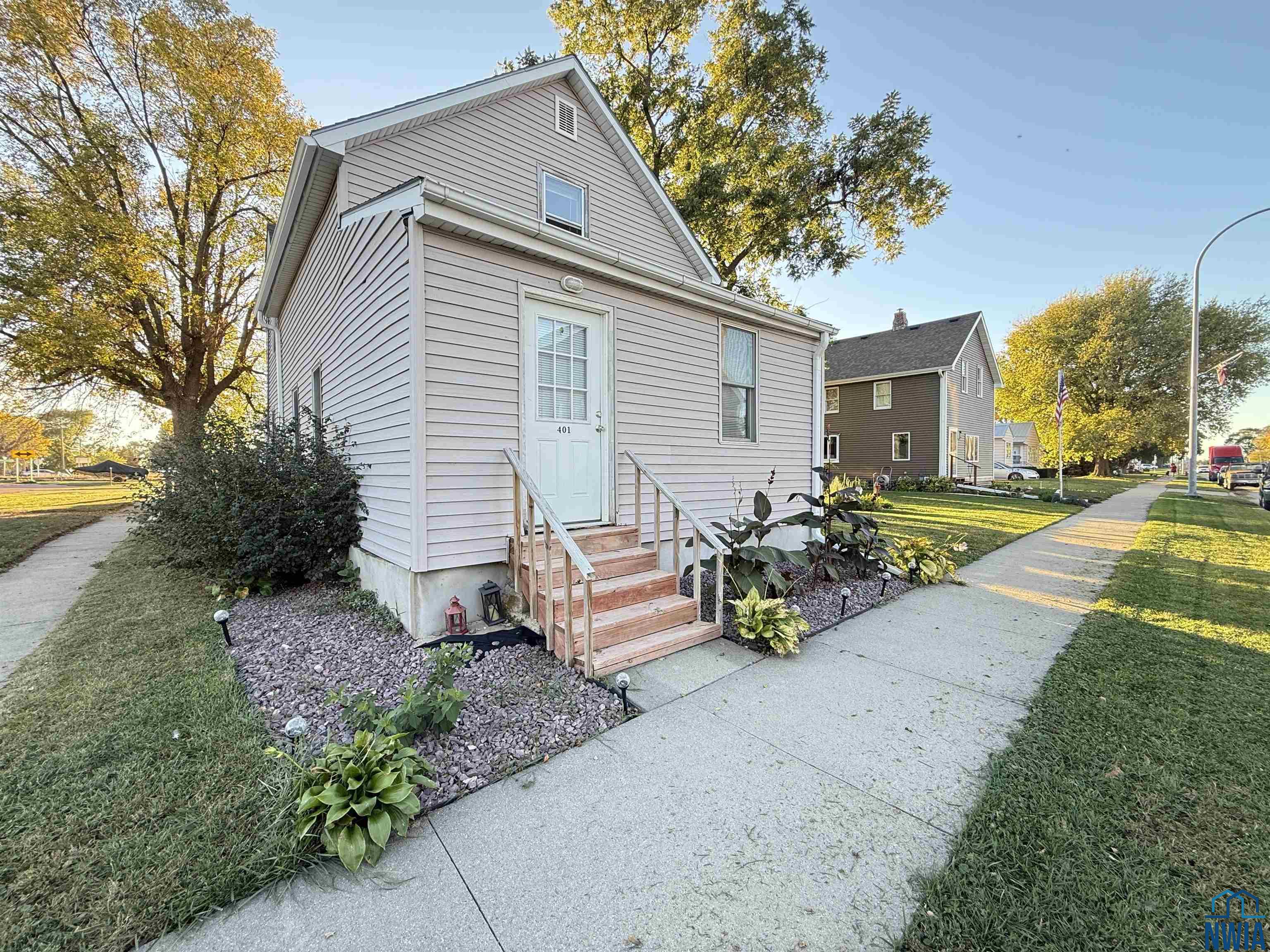 401 MAIN ST, Jefferson, SD 57038 