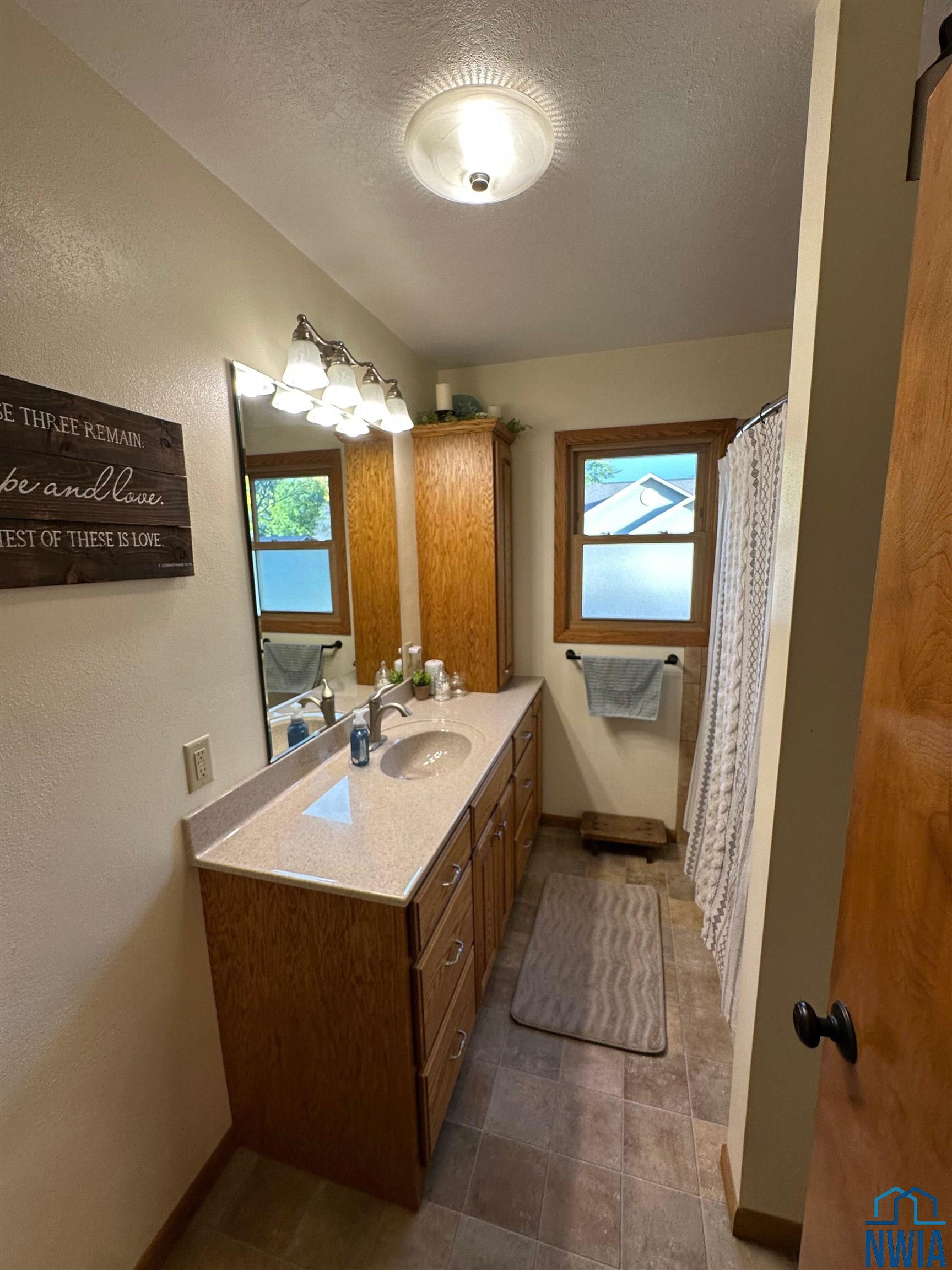 MLS #830727