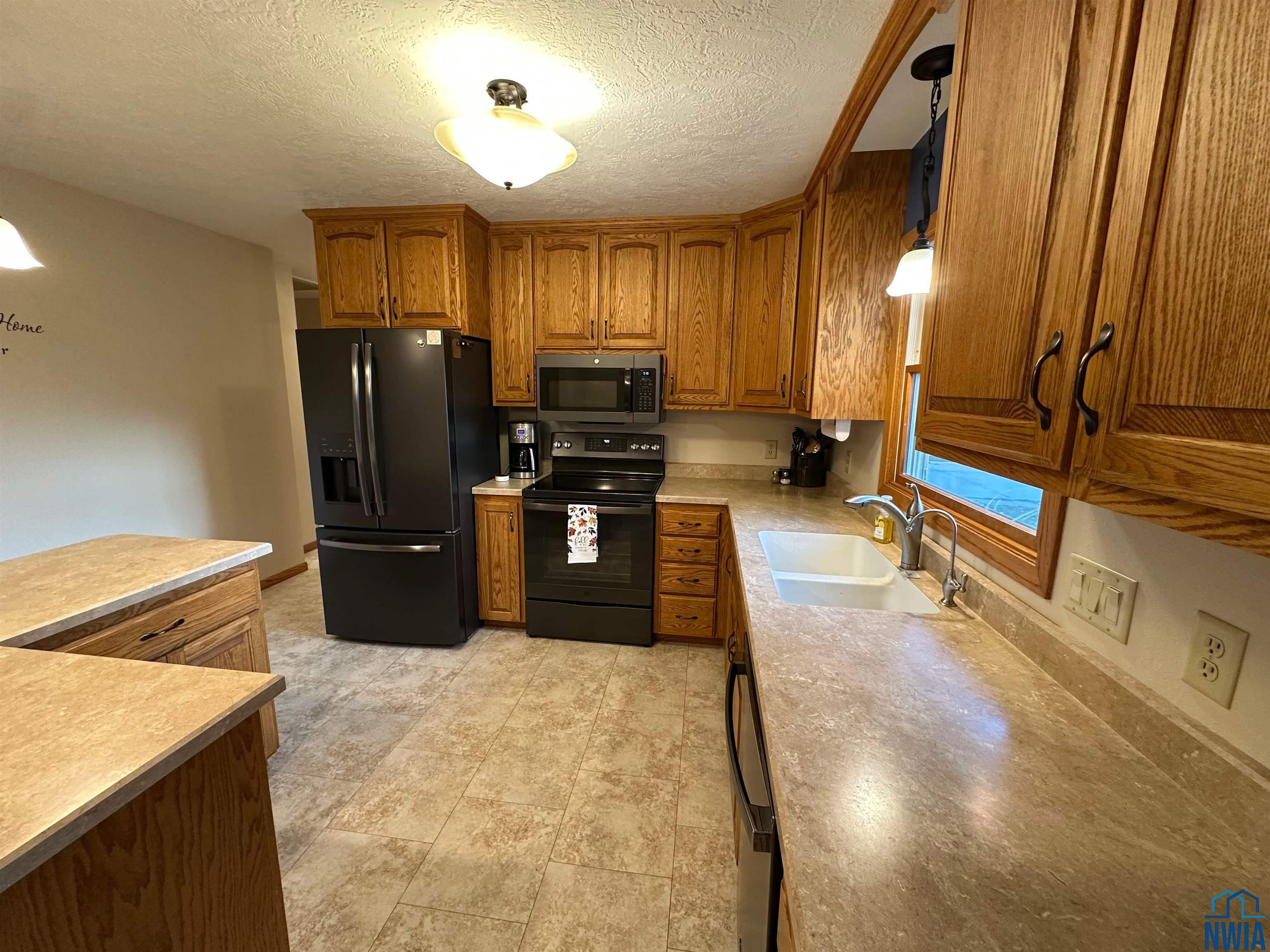 MLS #830727