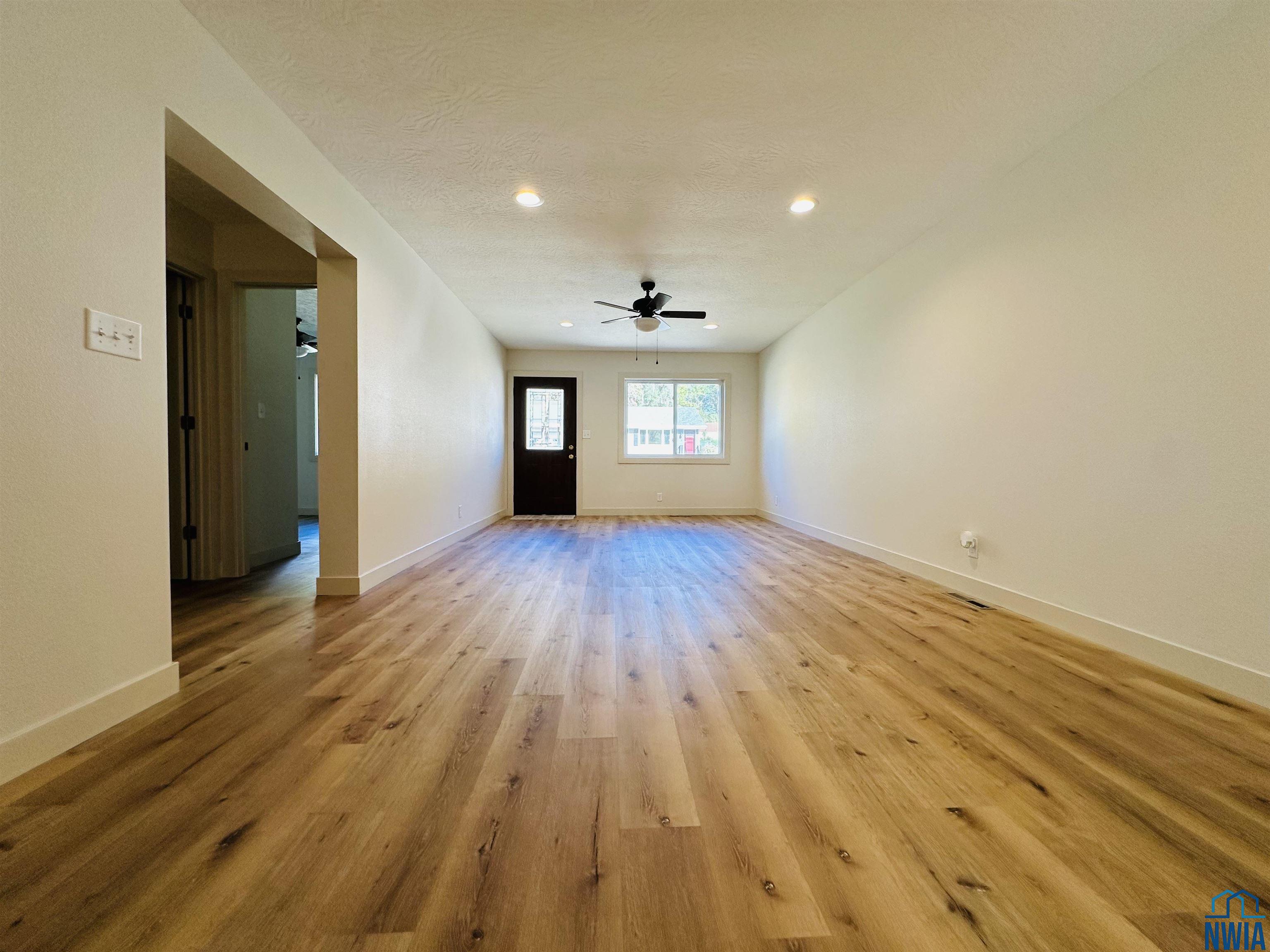 MLS #830738