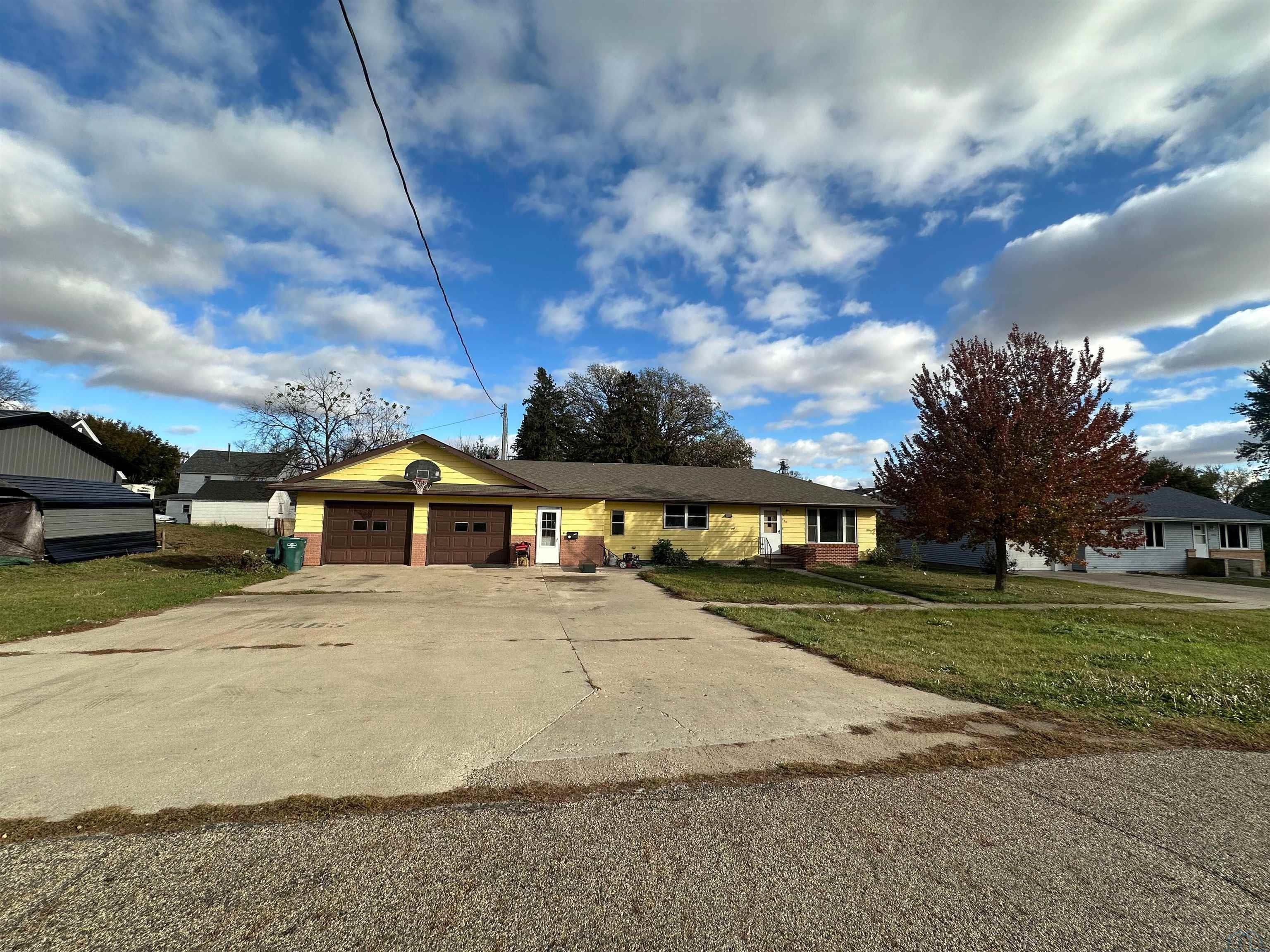 455 4th Avenue, Ashton, IA 51232 