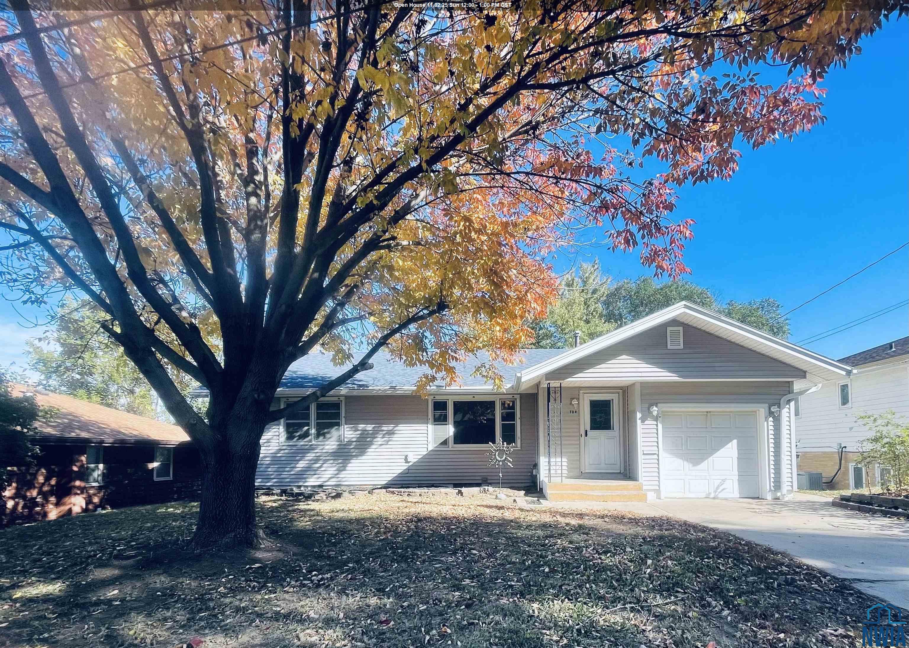 704 Glass S, Sioux City, IA 51106 