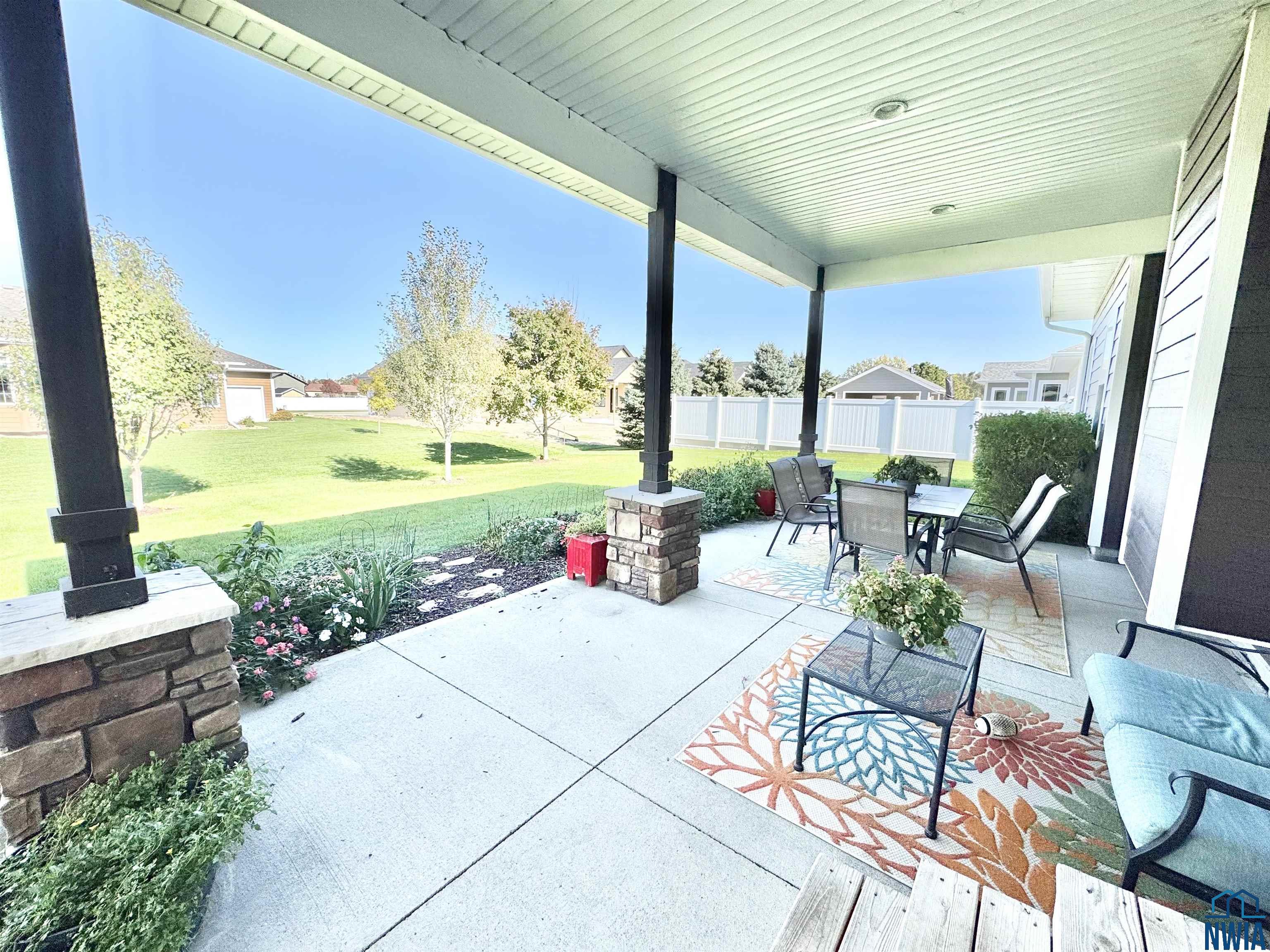 MLS #830758
